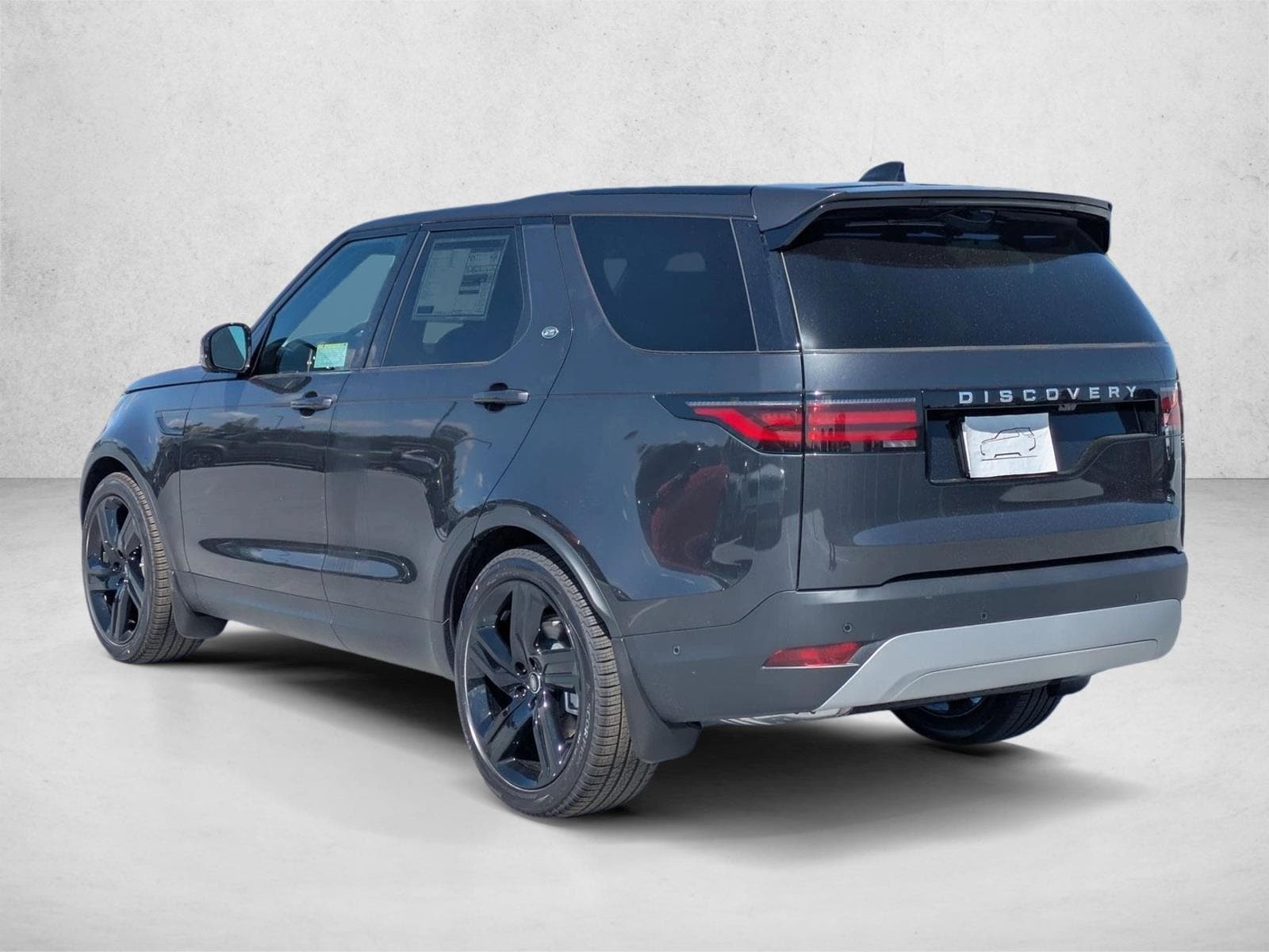 2026 Land Rover Discovery S - Photo 8