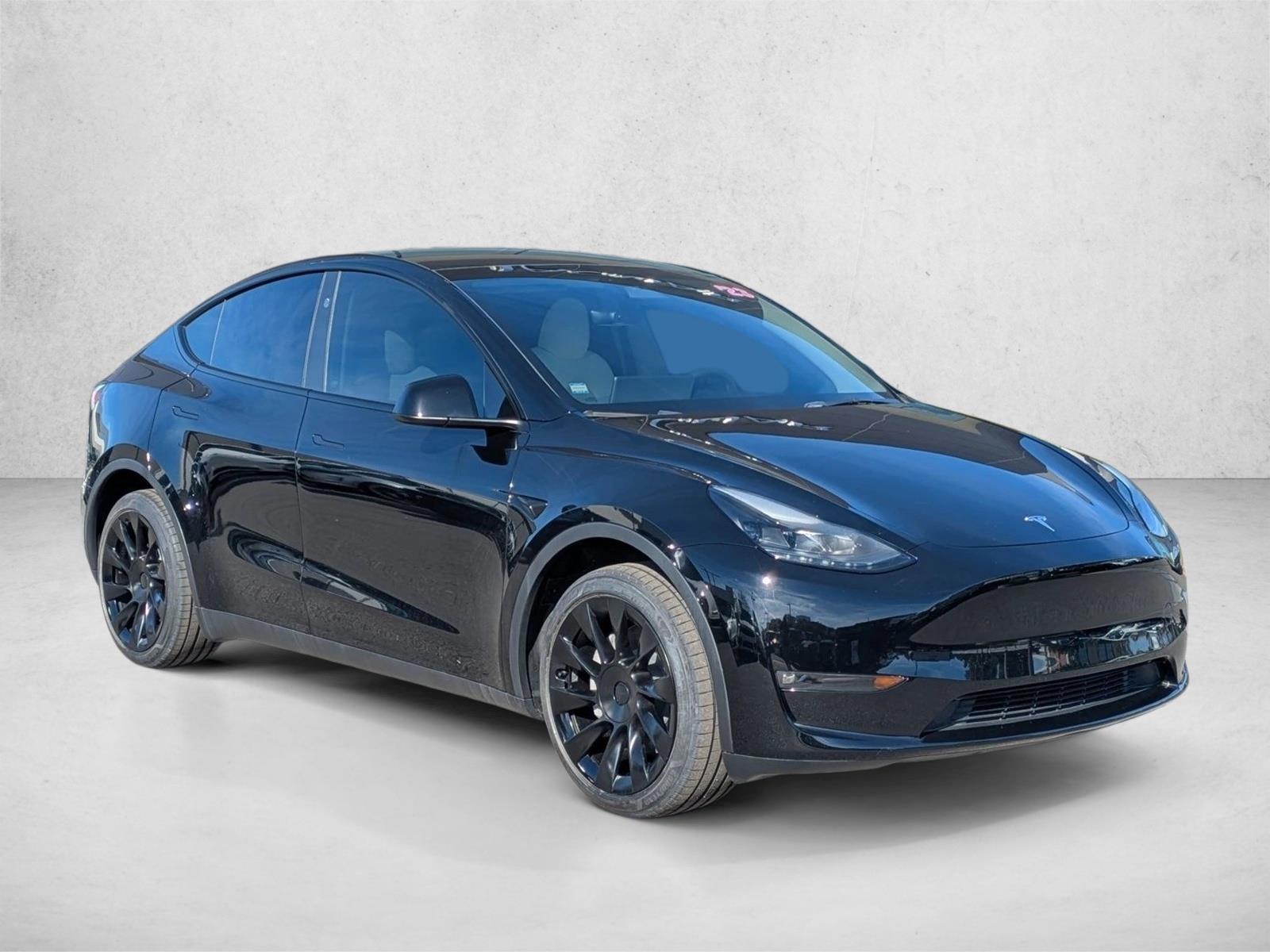 2023 Tesla Model Y Long Range photo 3