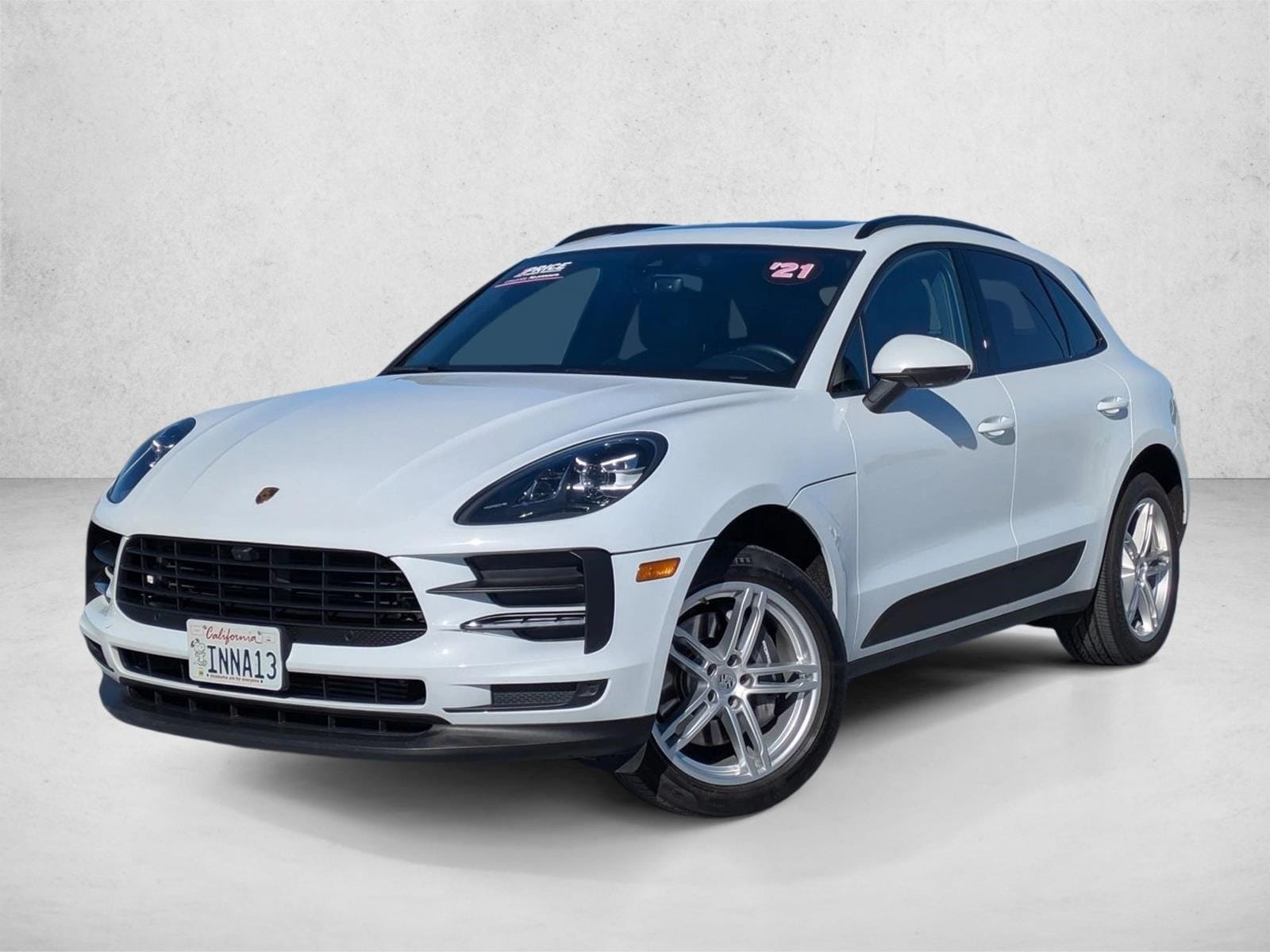 2021 Porsche Macan Base's photo