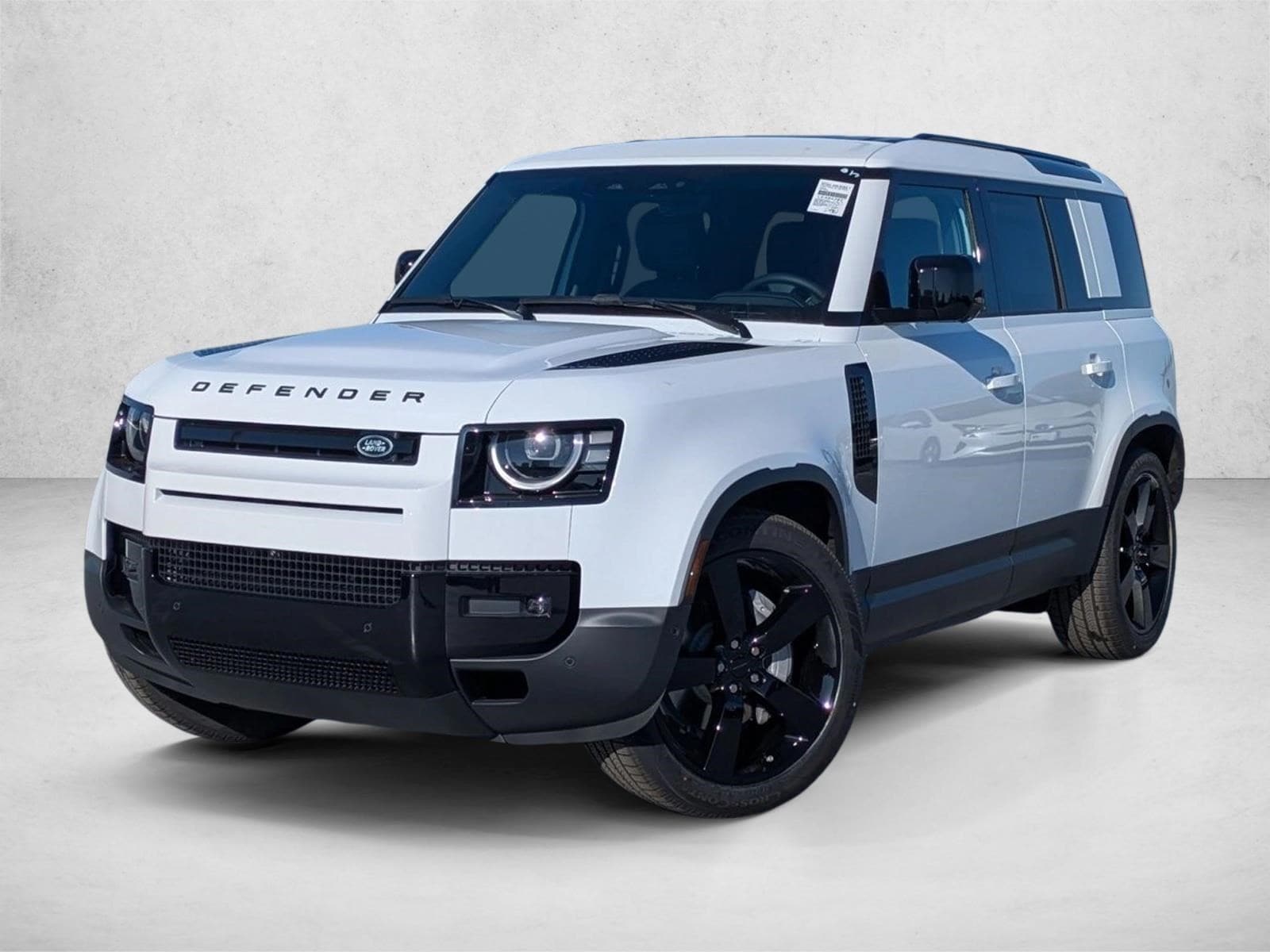 2026 Land Rover Defender S's photo