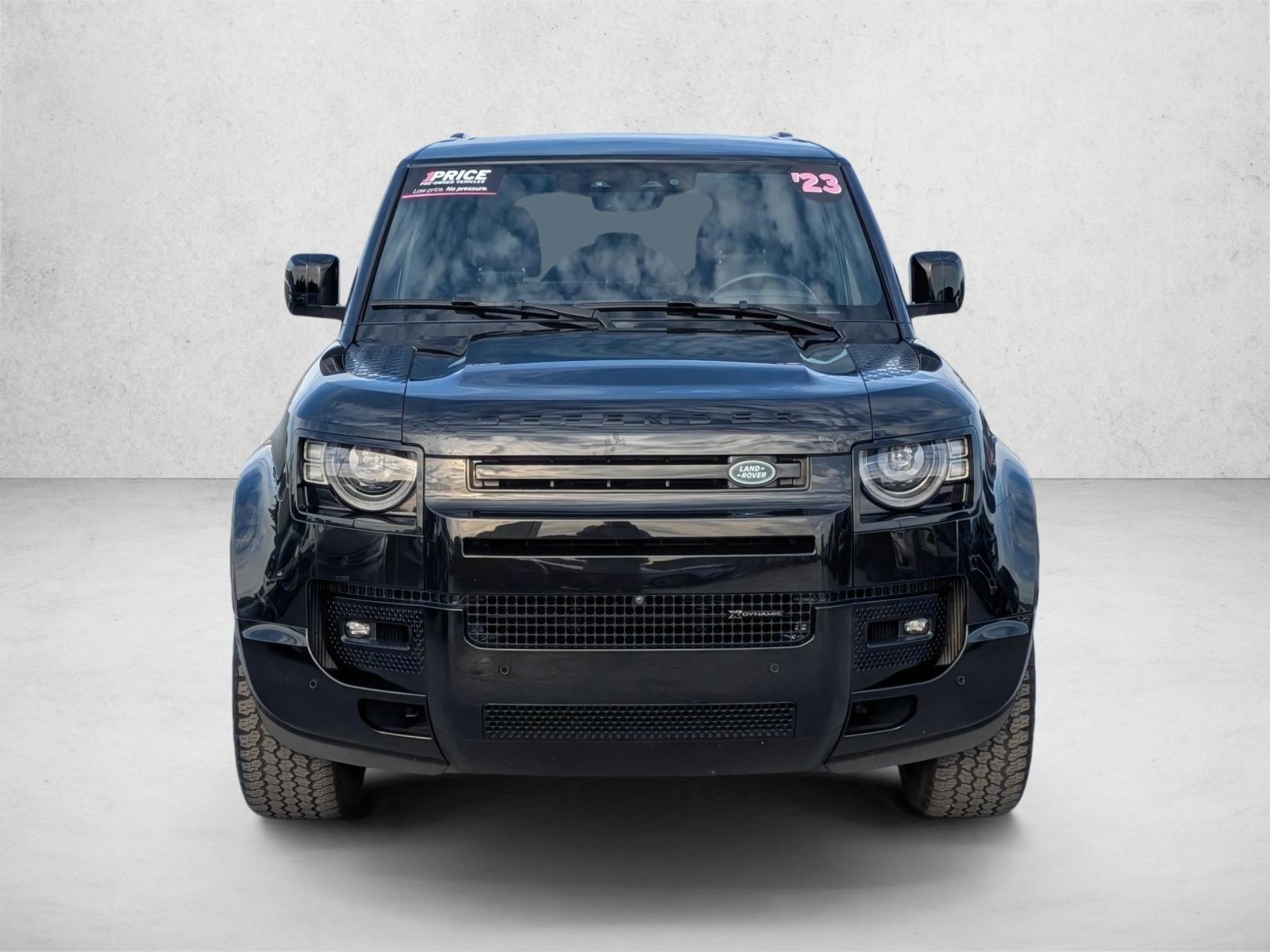 2023 Land Rover Defender 110 X-Dynamic SE photo 2