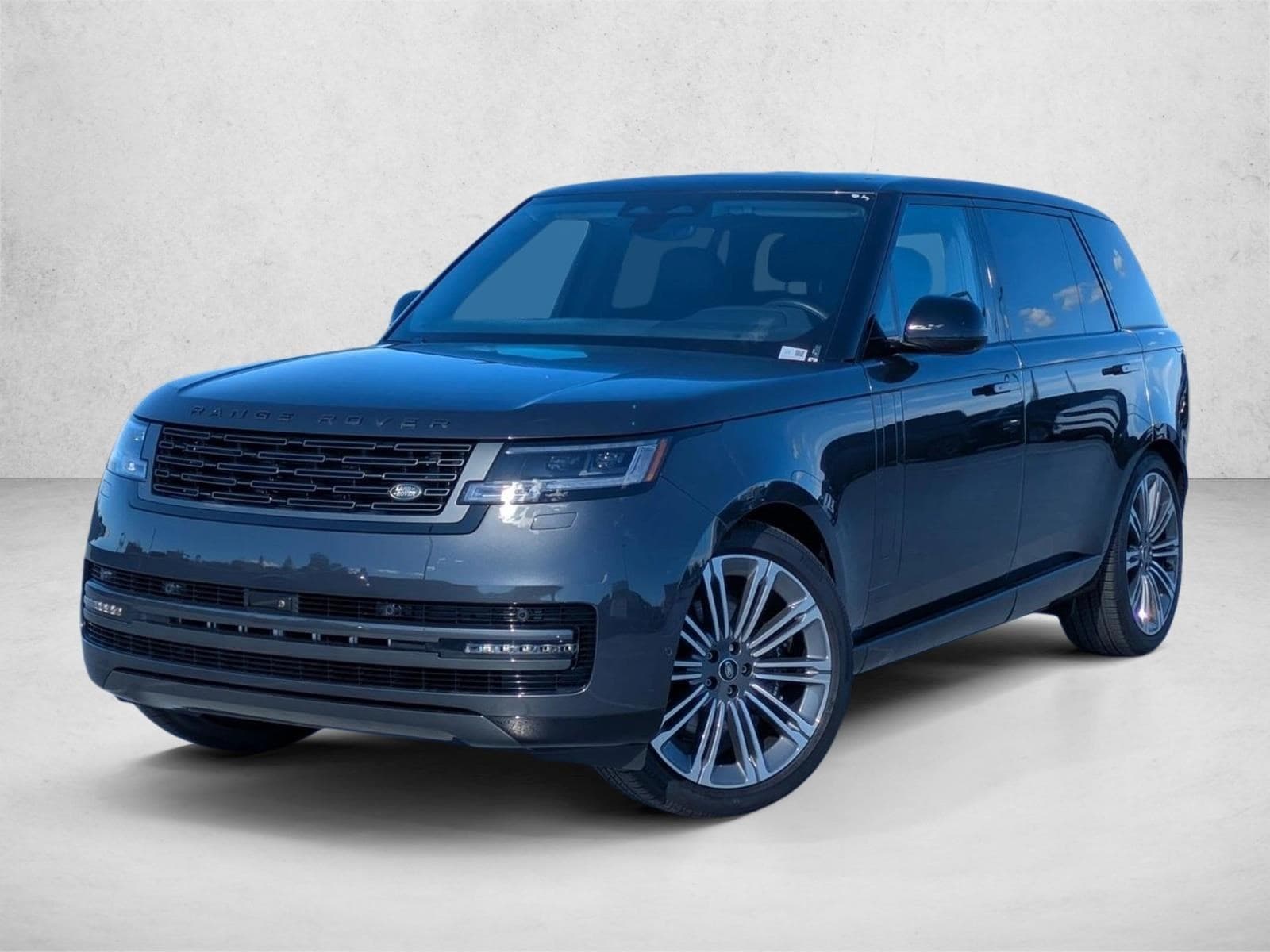 2025 Land Rover Range Rover SE's photo