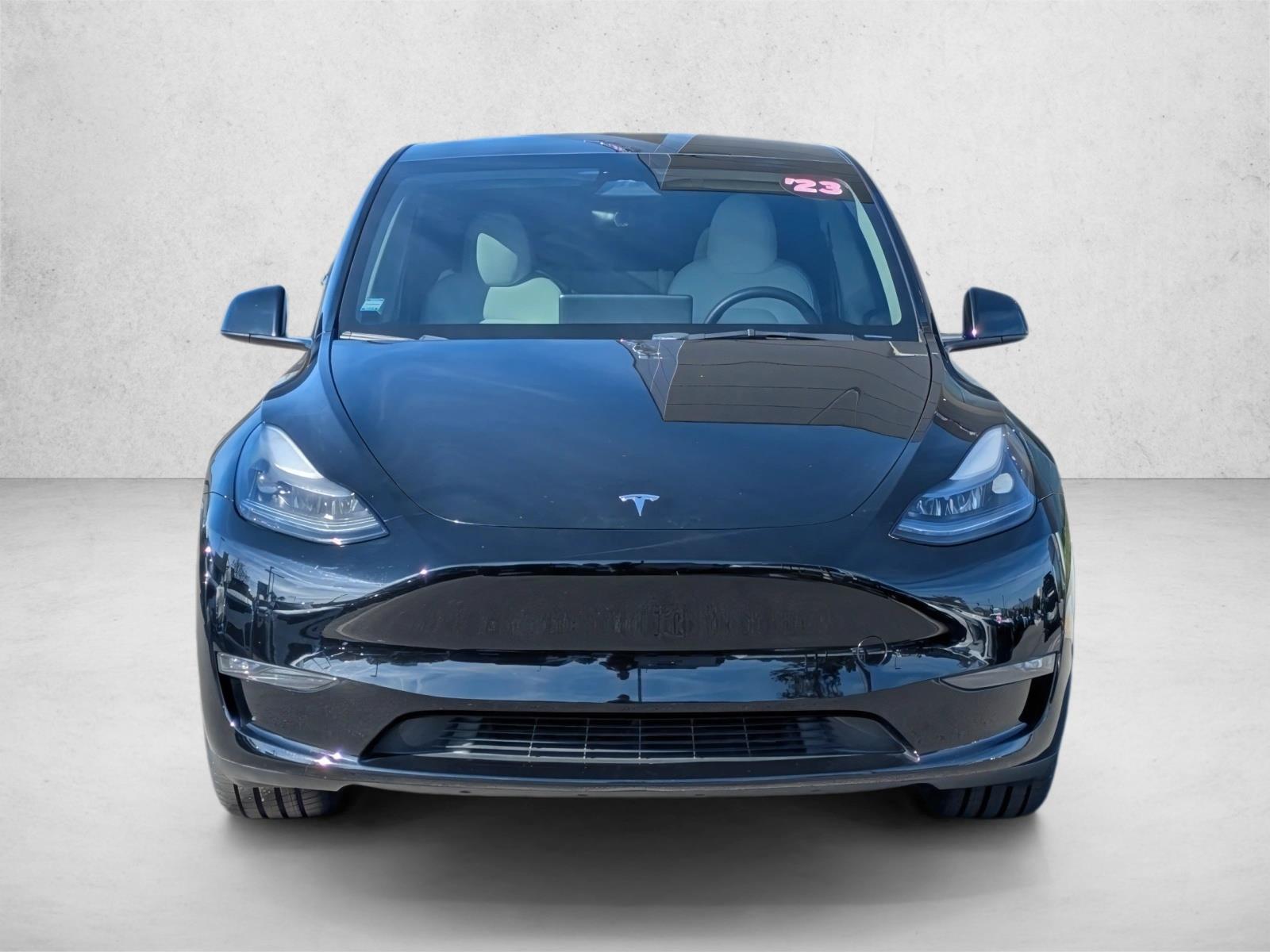 2023 Tesla Model Y Long Range photo 2