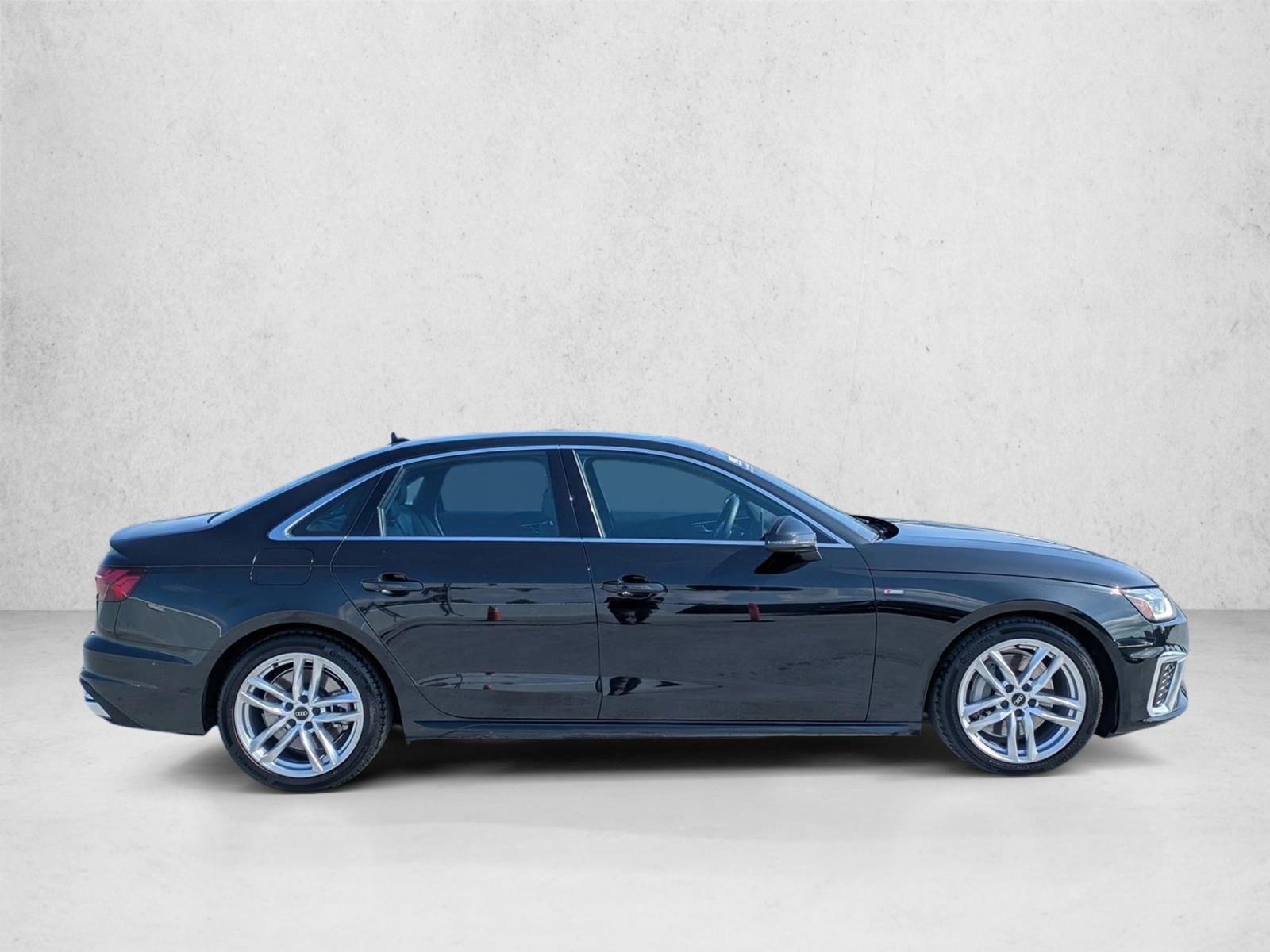 2023 Audi A4 S line Quattro Premium Plus photo 4
