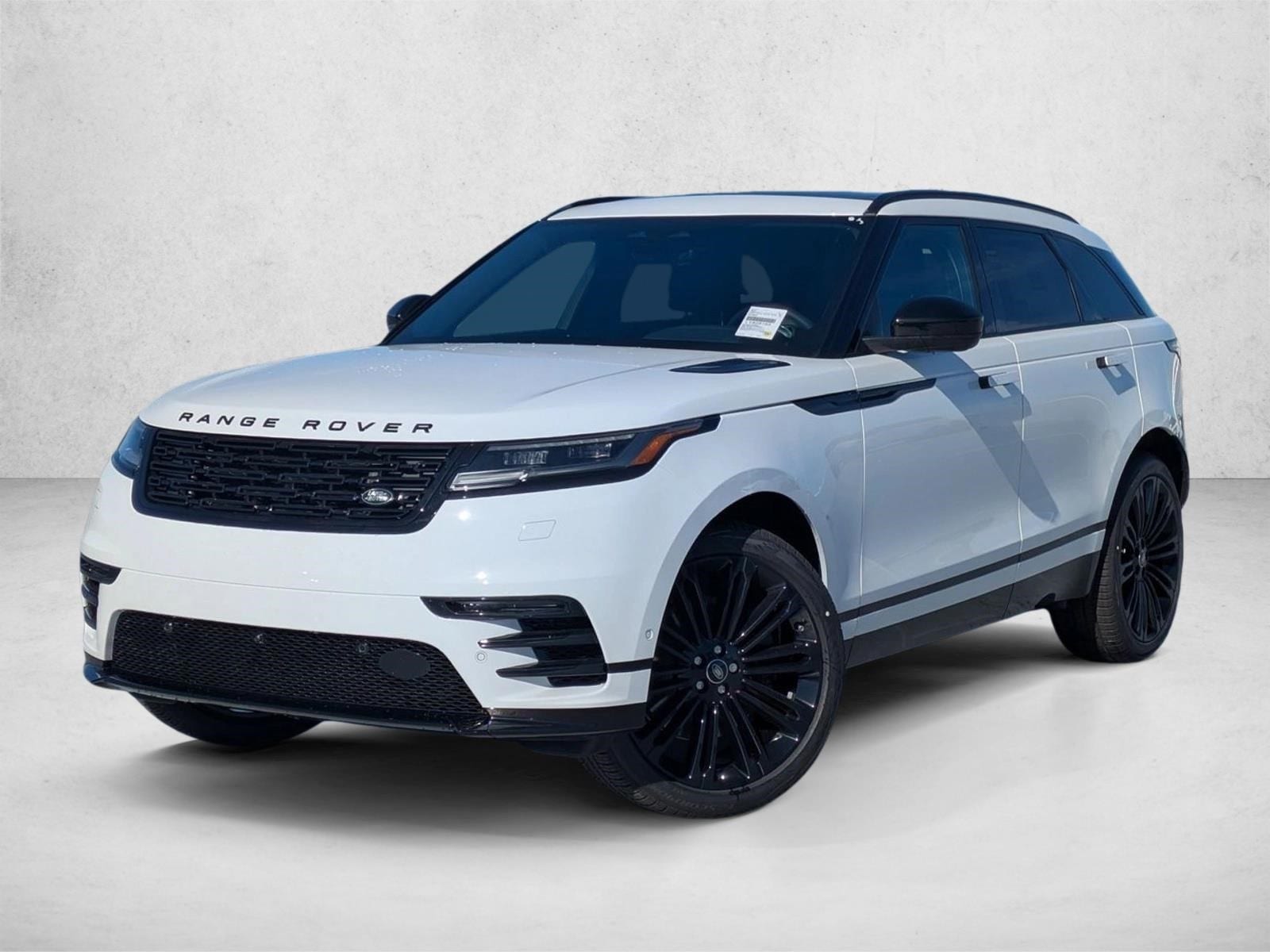 2026 Land Rover Range Rover Velar Dynamic SE