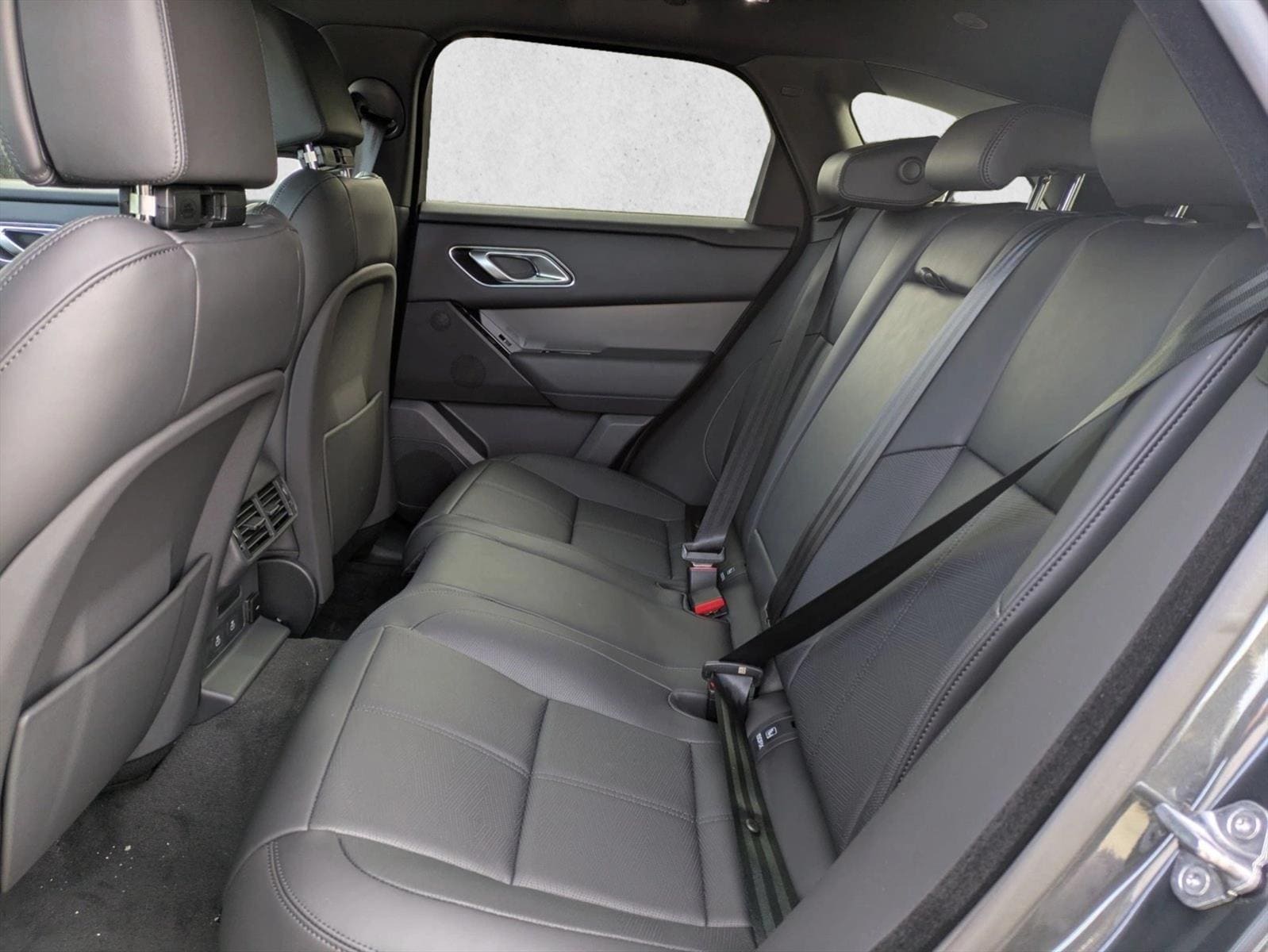 2025 Land Rover Range Rover Velar Dynamic HSE - Photo 16
