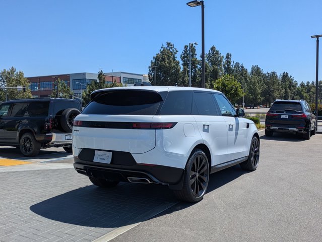 2025 Land Rover Range Rover Sport SE photo 2