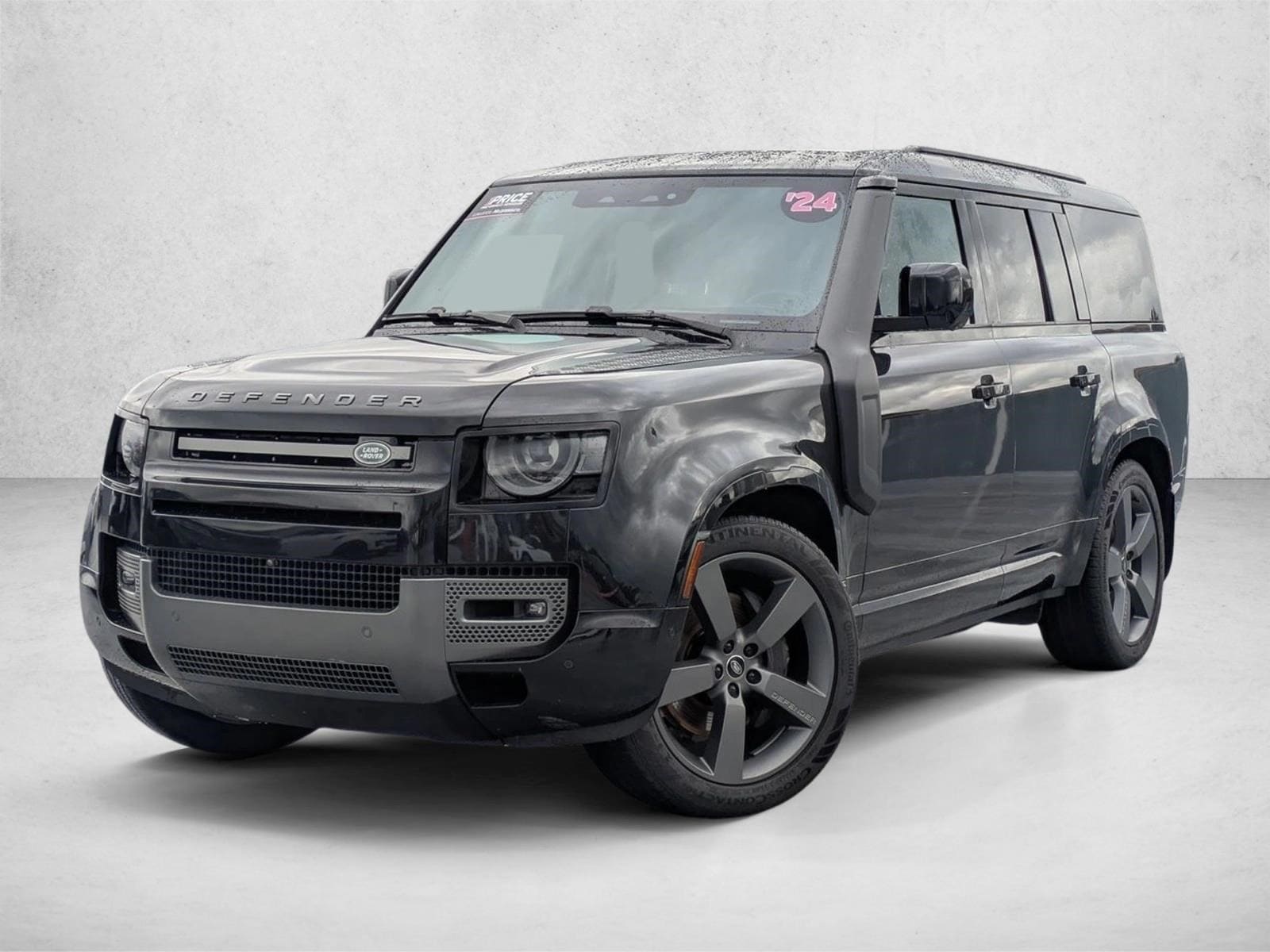 2024 Land Rover Defender Outbound's photo