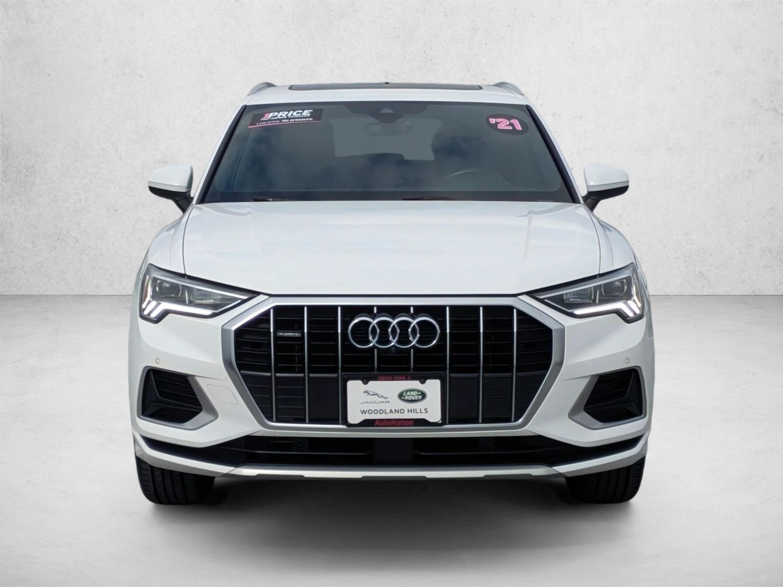 2021 Audi Q3 Premium Plus photo 2