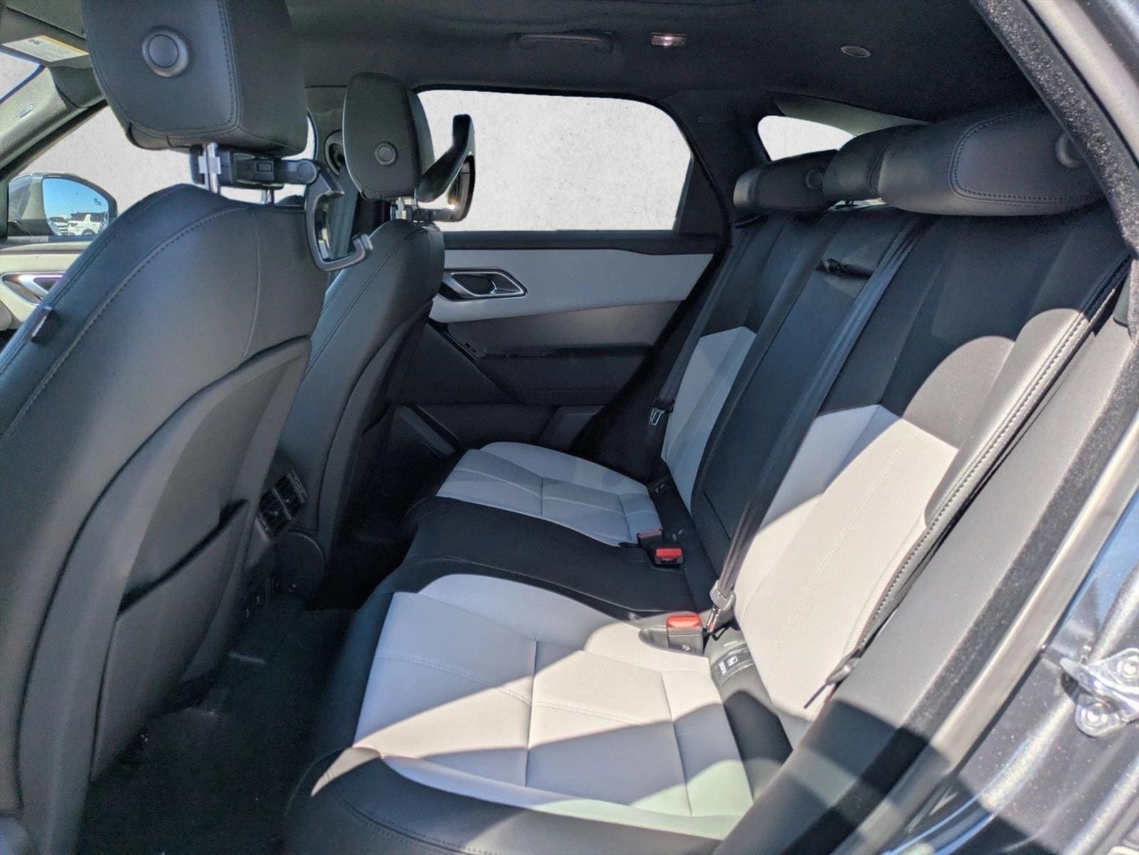 2026 Land Rover Range Rover Velar S - Photo 16