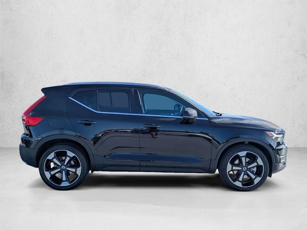 Used 2019 Volvo XC40 Inscription Sport Utility