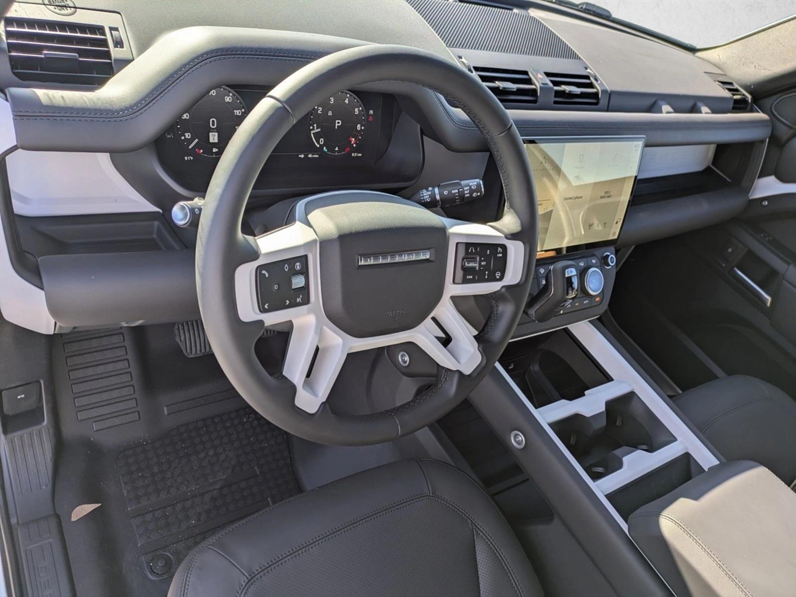 2026 Land Rover Defender 110 S photo 2