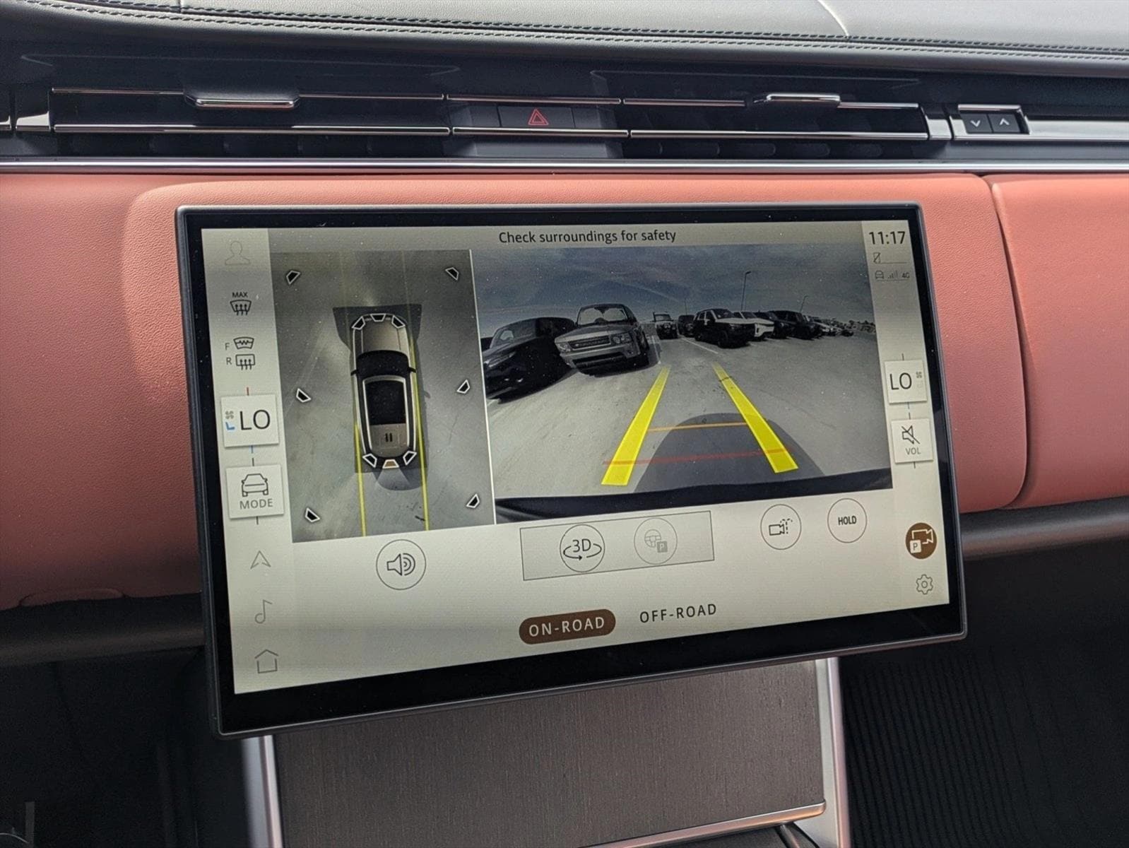 2026 Land Rover Range Rover SV - Photo 13