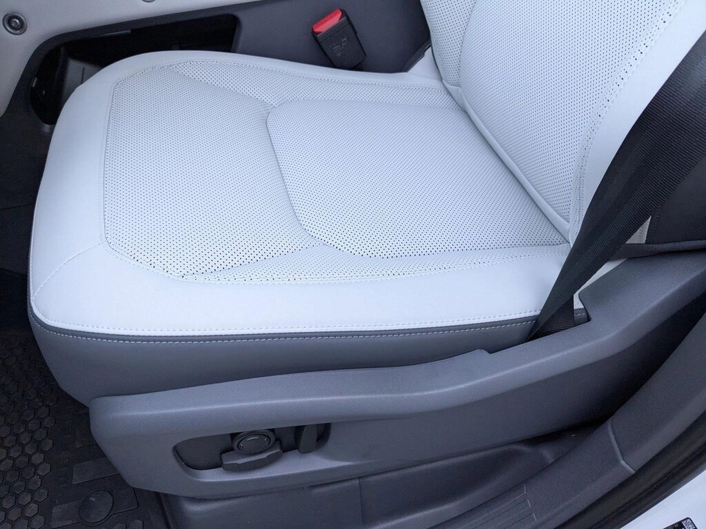 New 2025 Land Rover Defender 110 P300 S Sport Utility