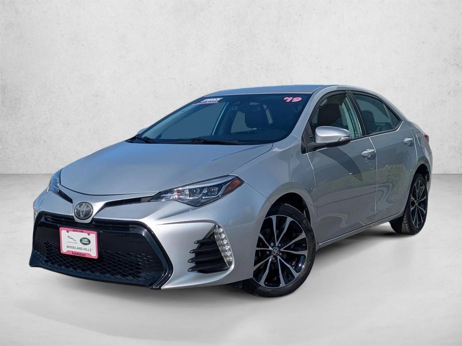 2019 Toyota Corolla SE AT's photo