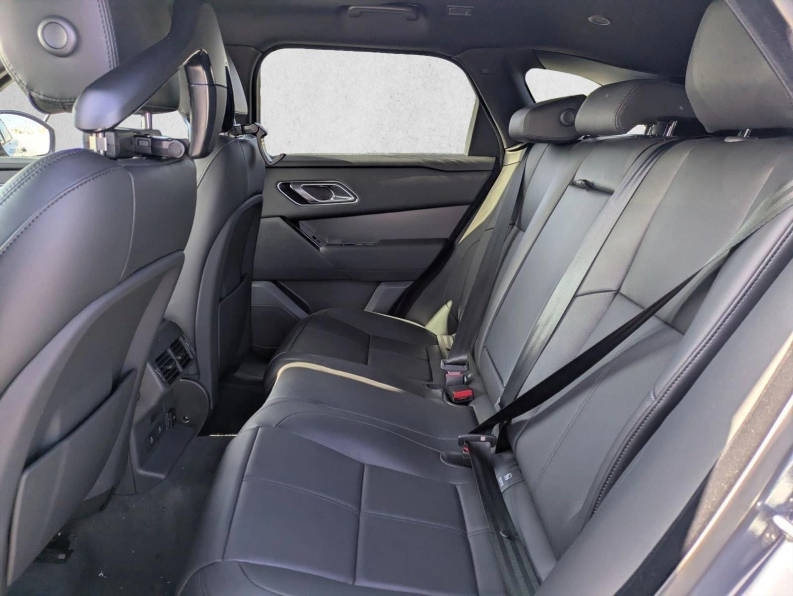 2026 Land Rover Range Rover Velar S - Photo 16