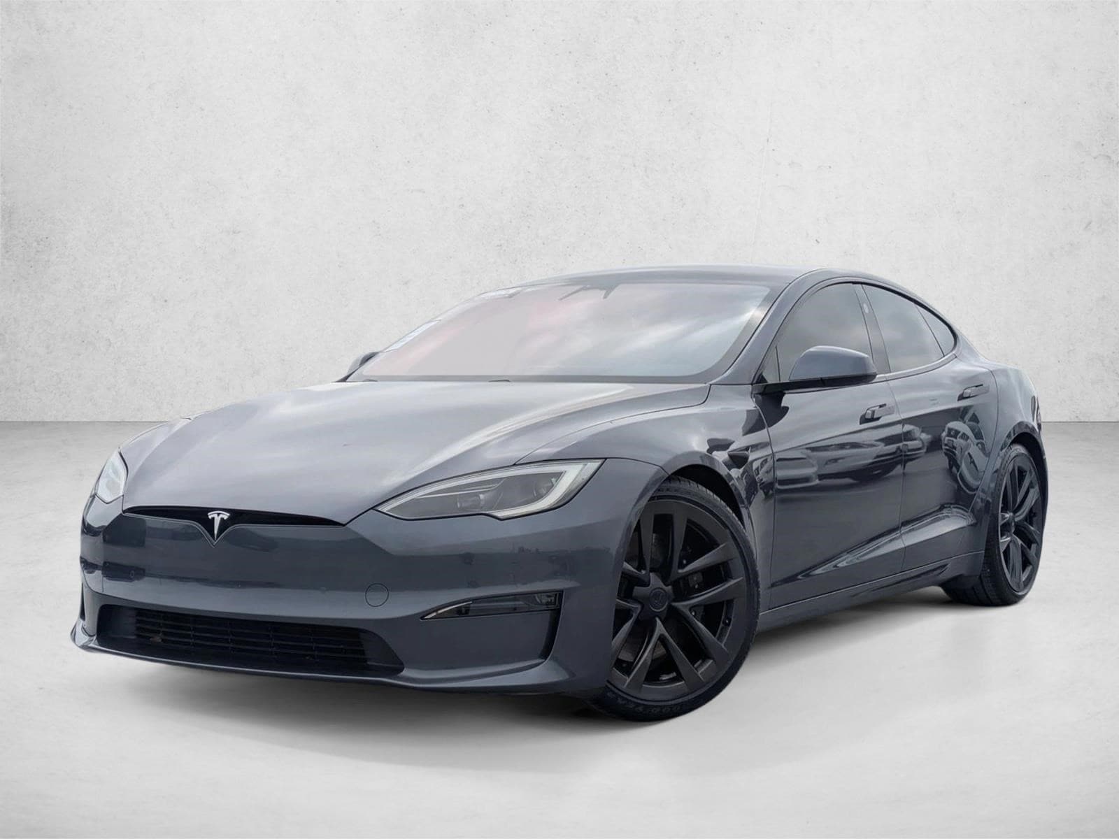 2023 Tesla Model S Standard Range's photo