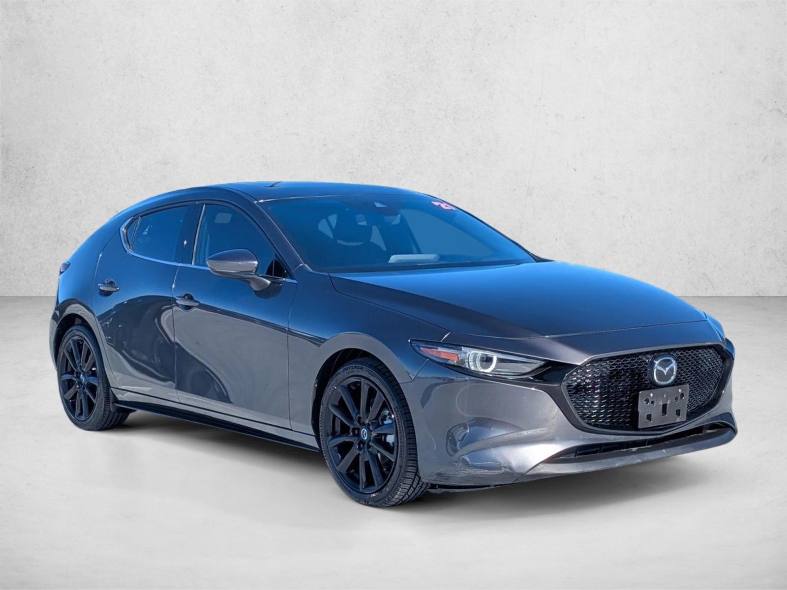 2021 Mazda Mazda3 Premium photo 3