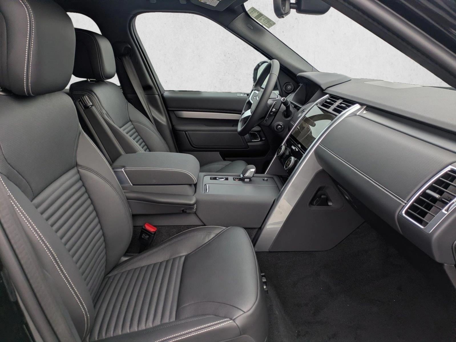 2026 Land Rover Discovery Gemini Edition - Photo 17
