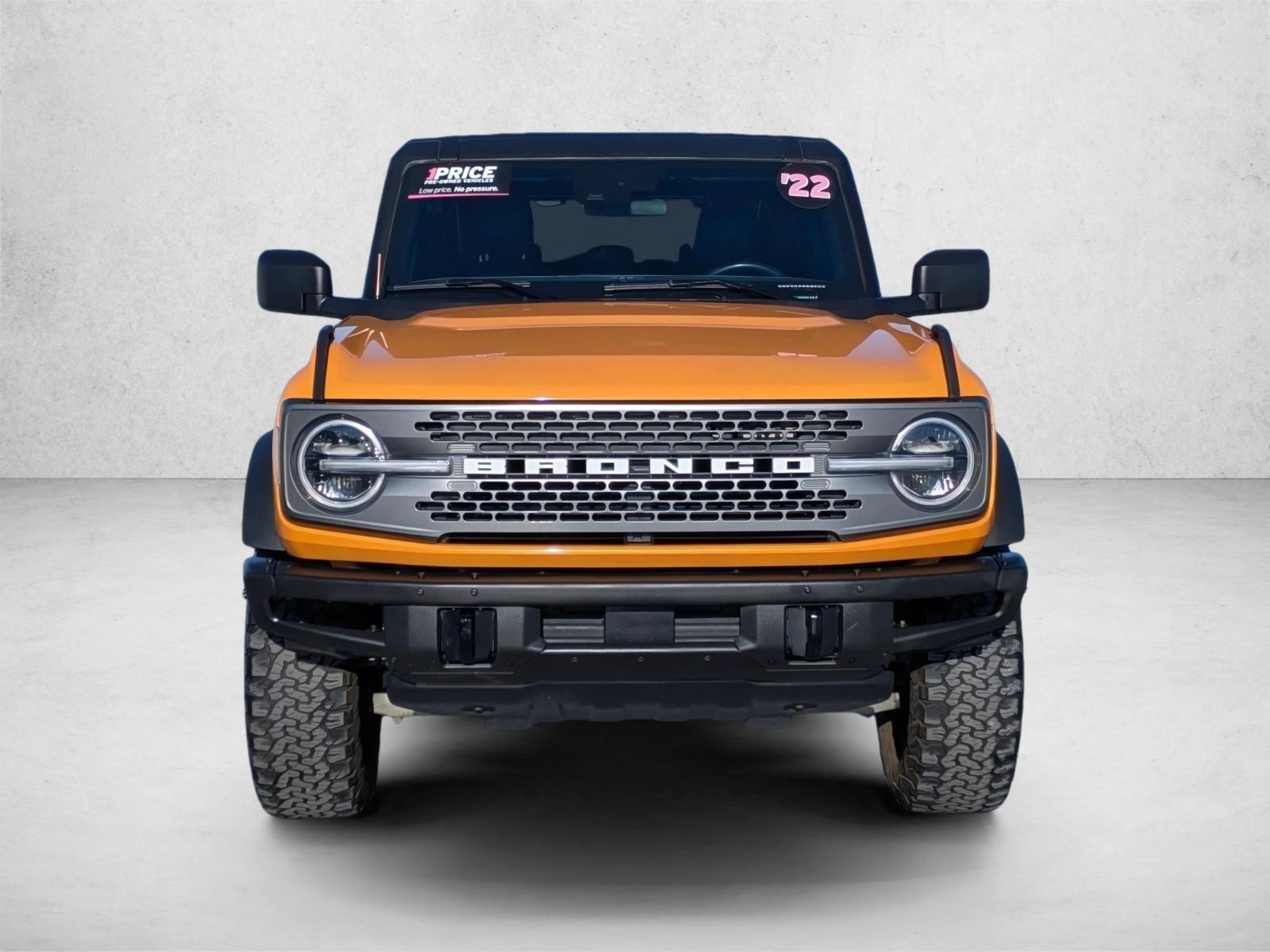 2022 Ford Bronco Badlands photo 2