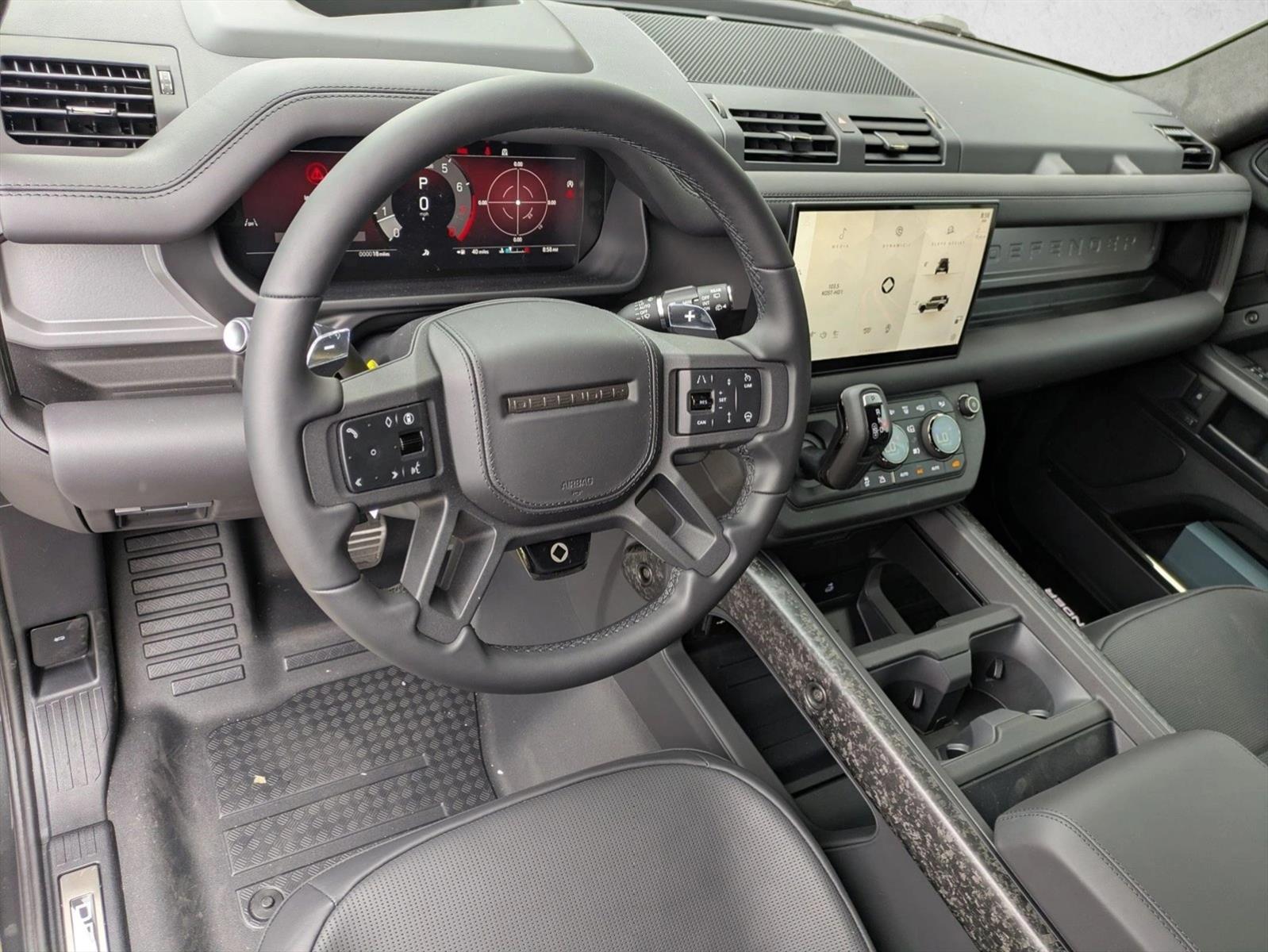 2025 Land Rover Defender 110 photo 3