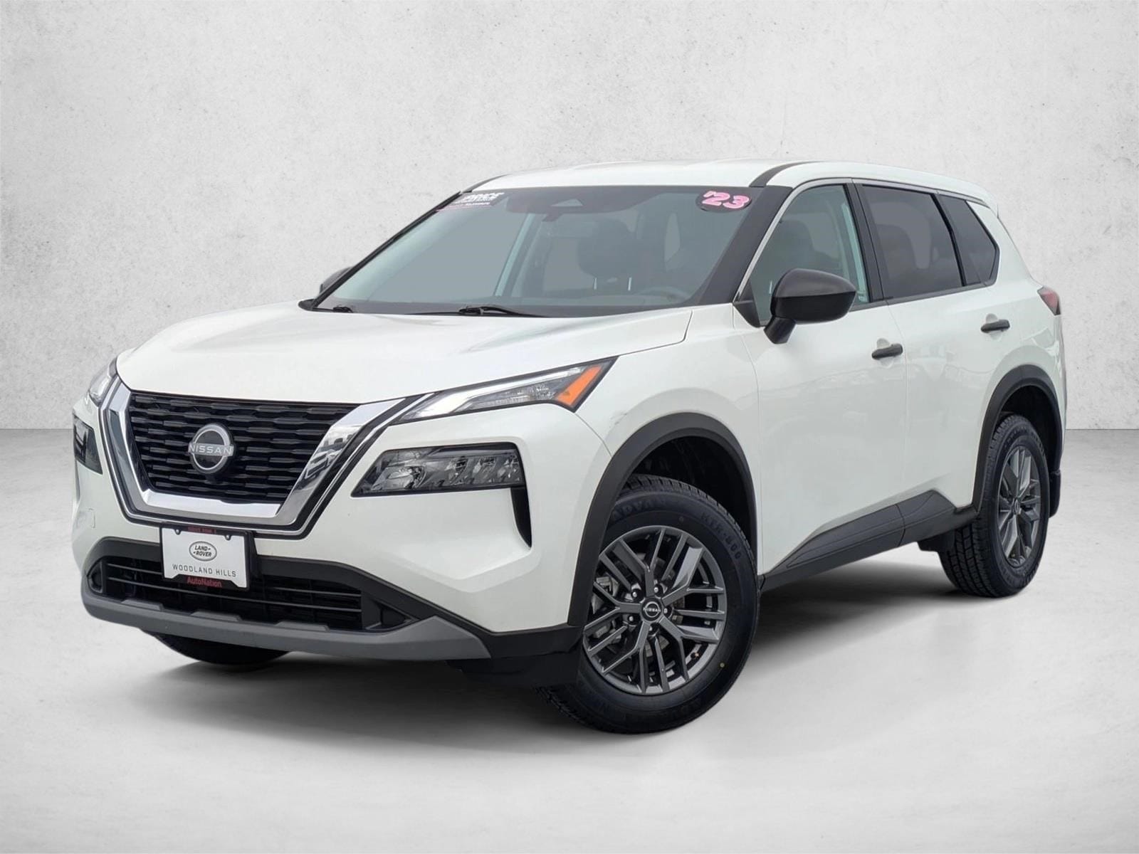 2023 Nissan Rogue S FWD's photo