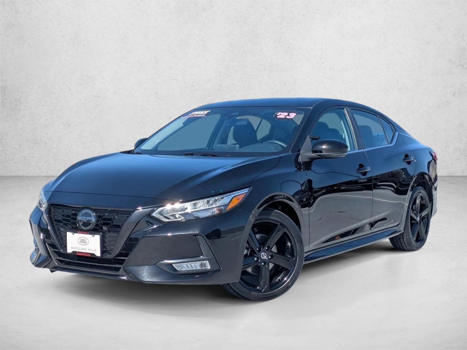 2023 Nissan Sentra SR CVT's photo