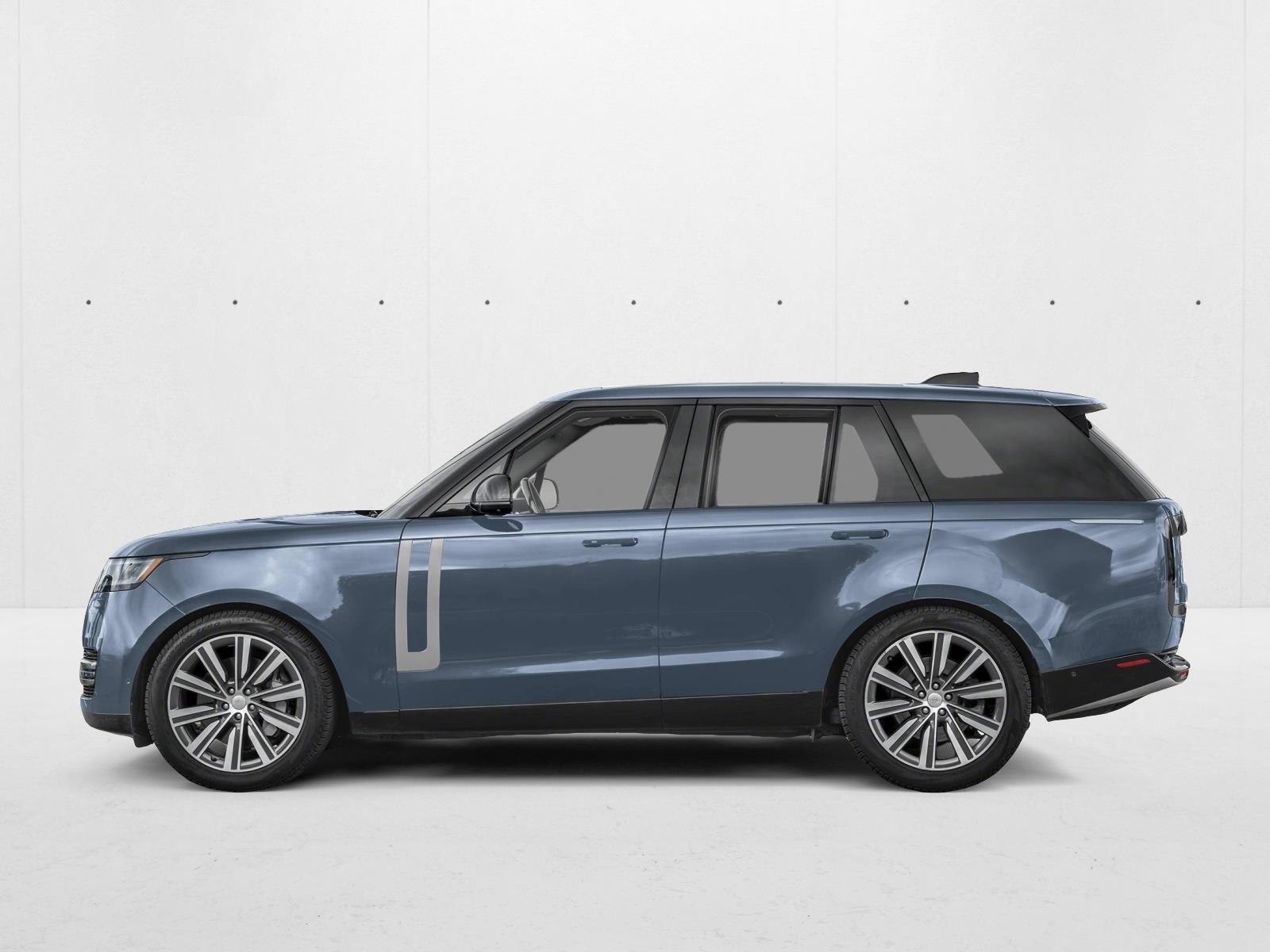 2025 Land Rover Range Rover SE photo 3