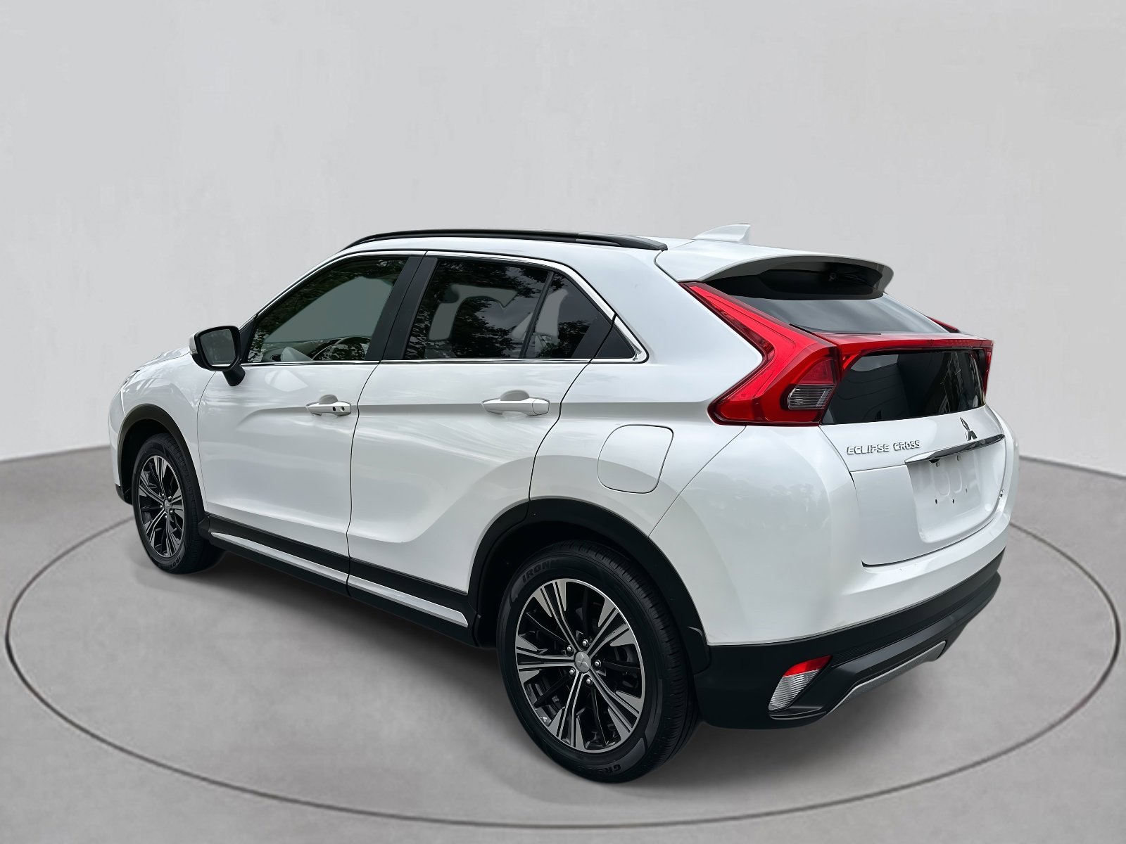 2020 Mitsubishi Eclipse Cross SEL photo 3