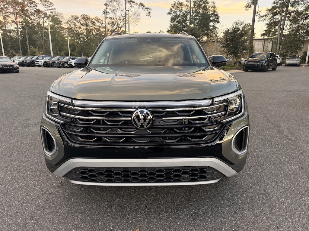 Used 2025 Volkswagen Atlas 2.0T Peak Edition SUV