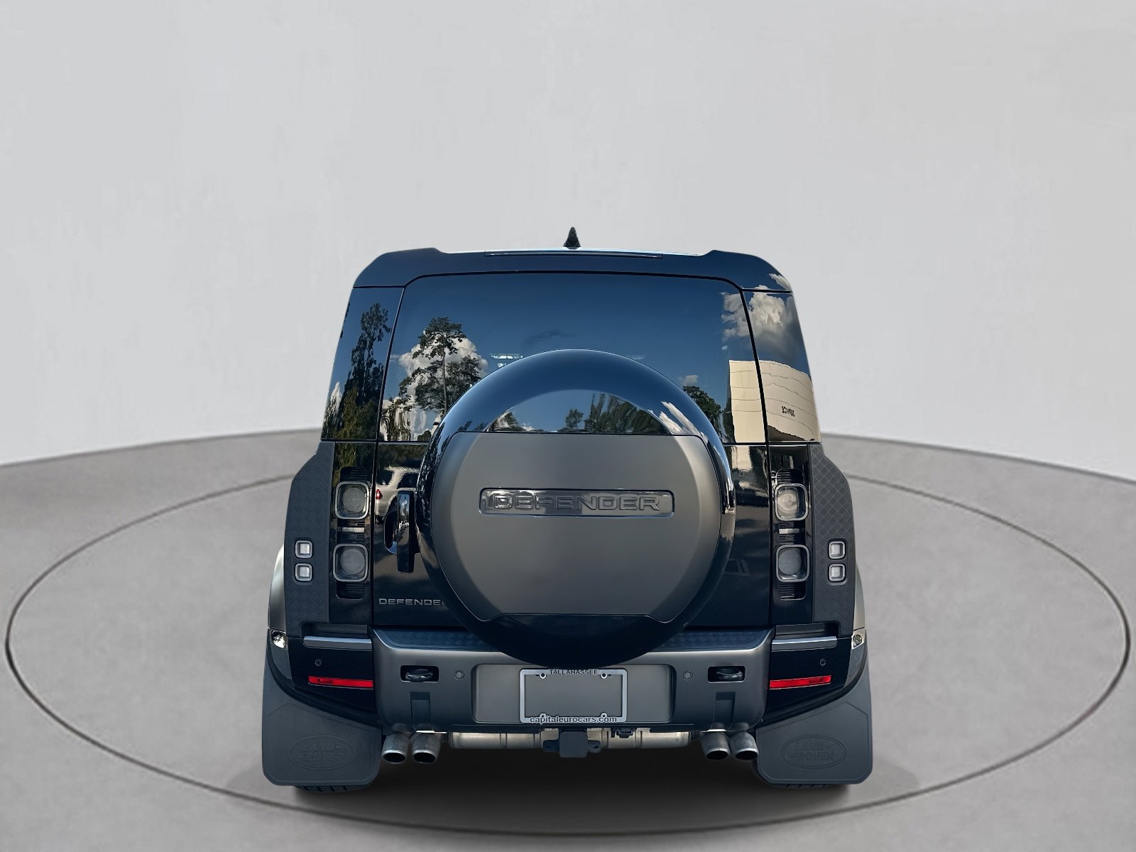 2024 Land Rover Defender 110 Carpathian Edition photo 4