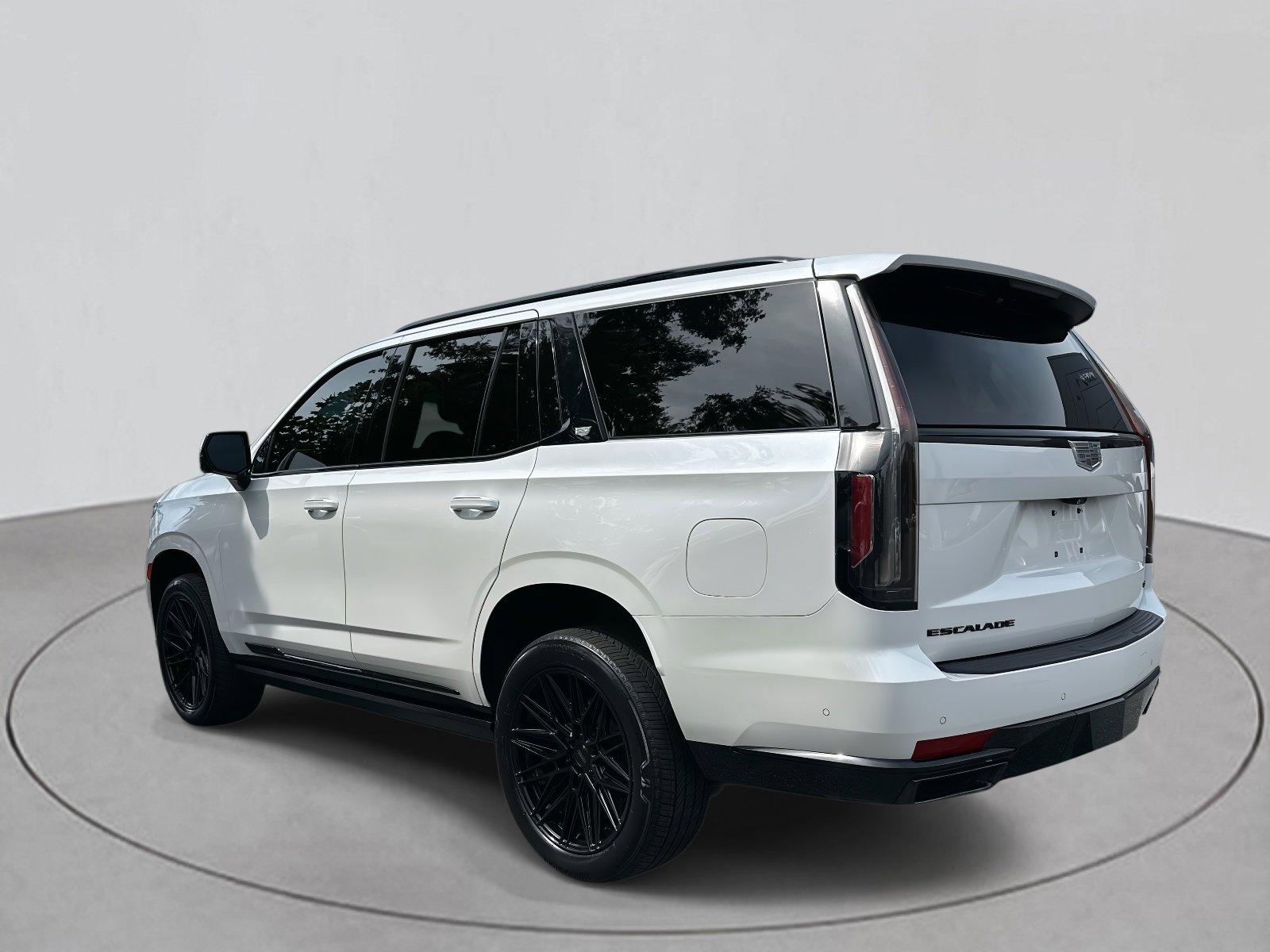 2023 Cadillac Escalade Sport Platinum photo 3