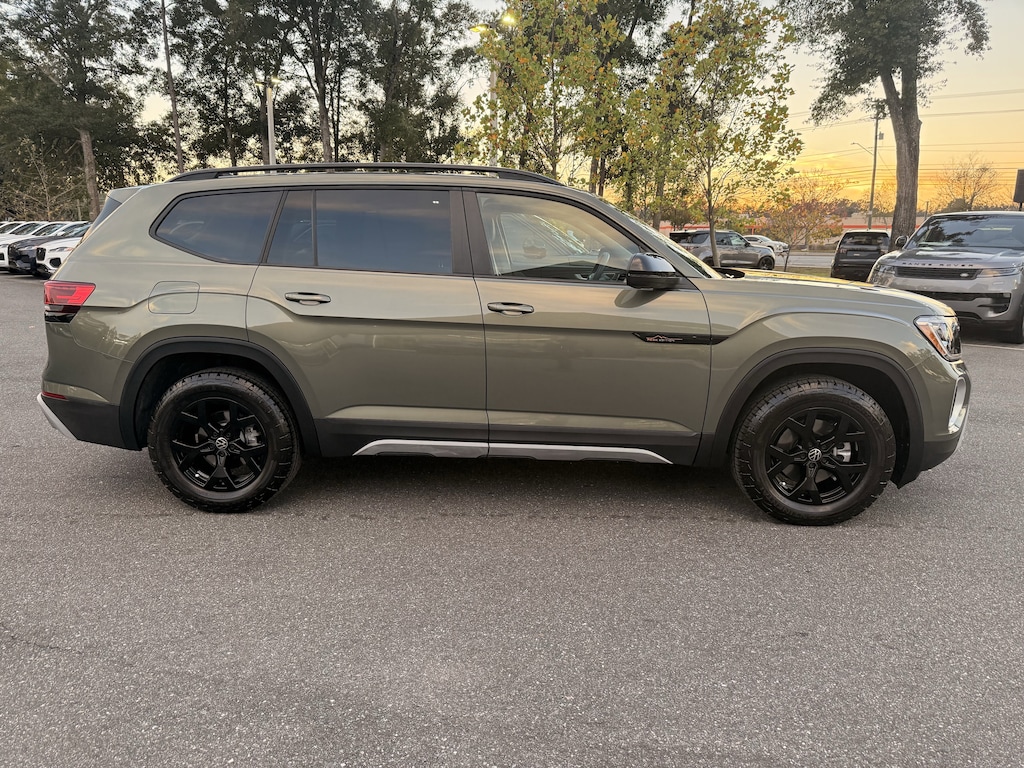 Used 2025 Volkswagen Atlas 2.0T Peak Edition SUV