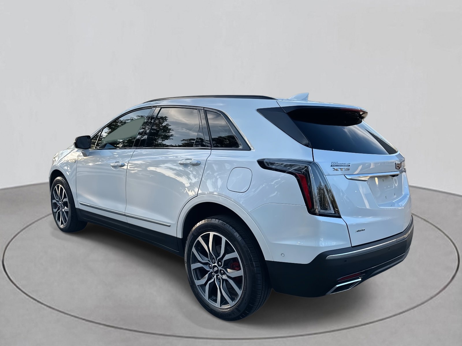 2023 Cadillac XT5 Sport photo 3