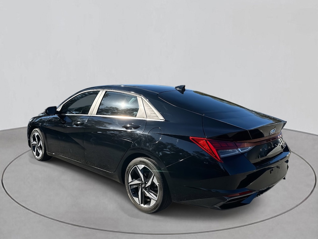 Used 2023 Hyundai Elantra Limited Sedan