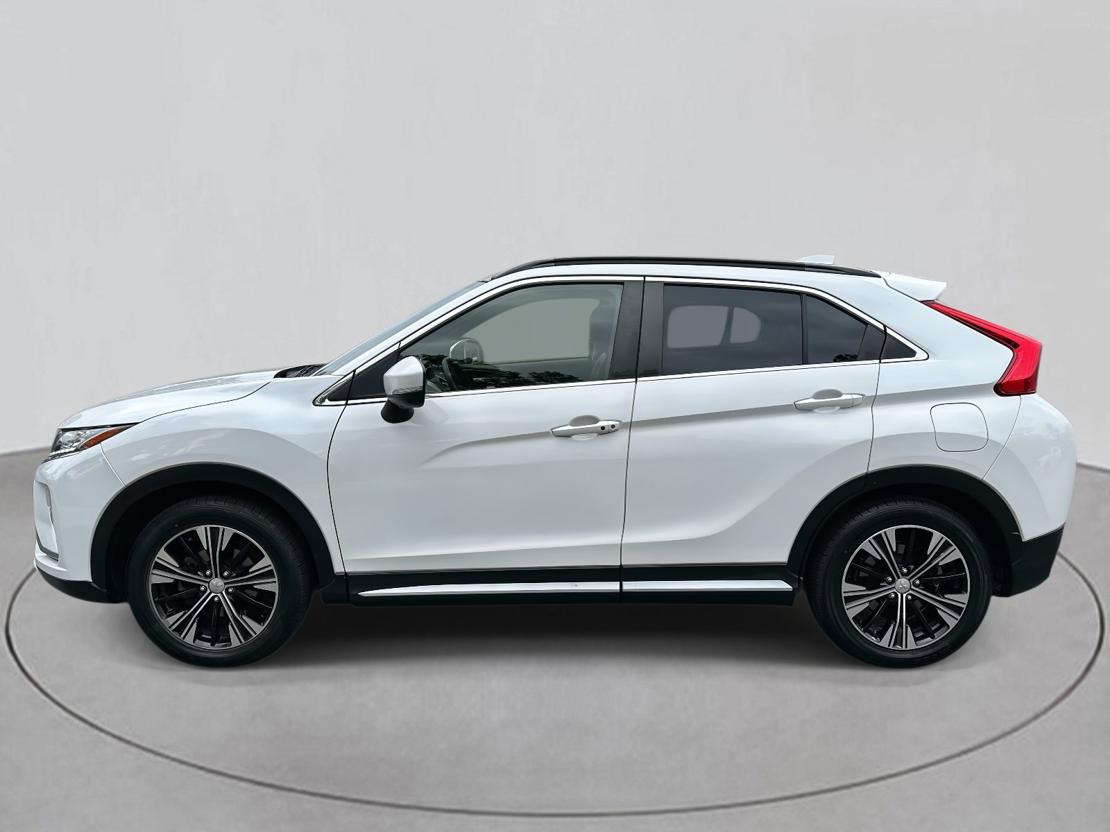 2020 Mitsubishi Eclipse Cross SEL photo 2