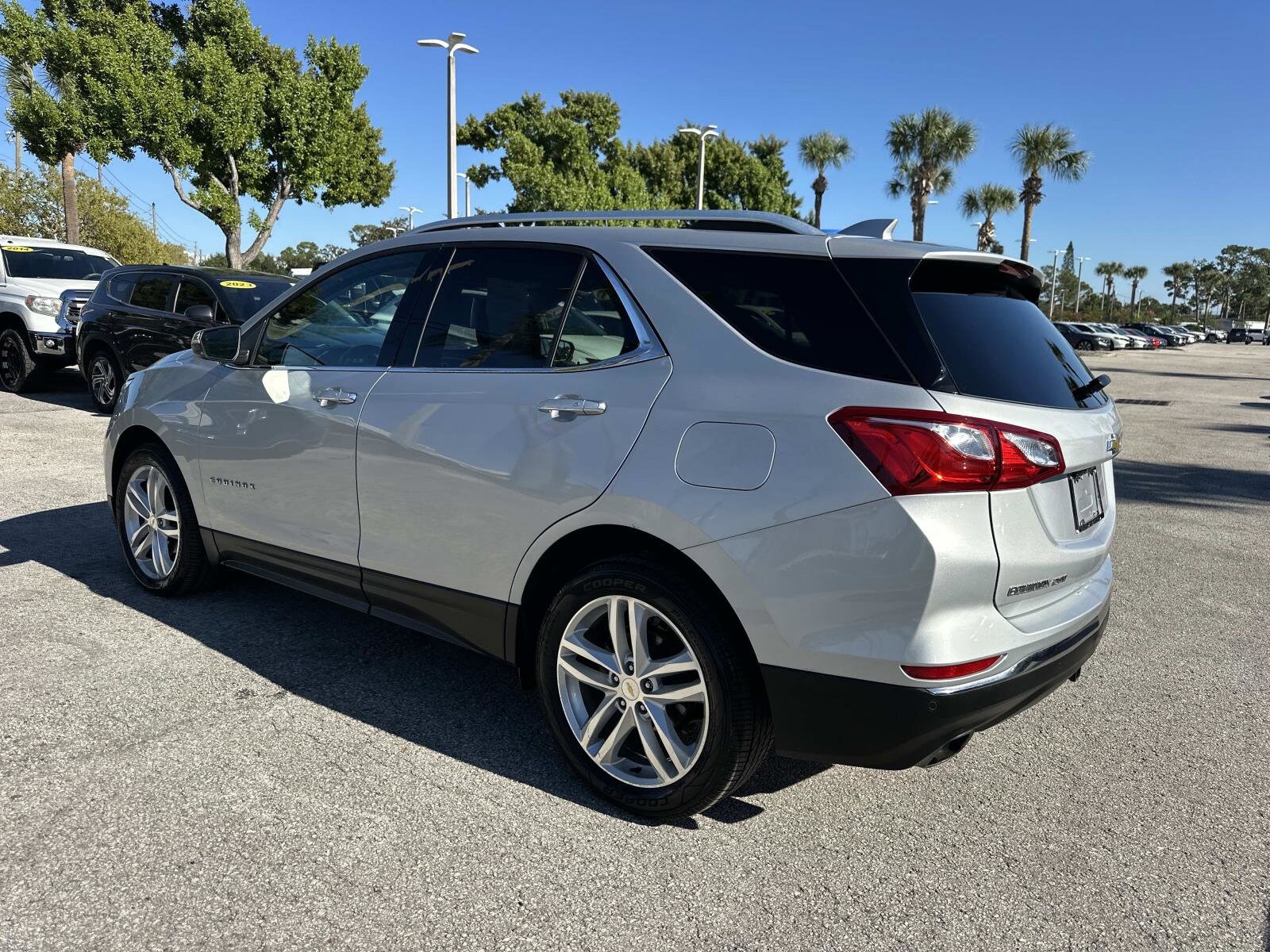 2019 Chevrolet Equinox Premier photo 3