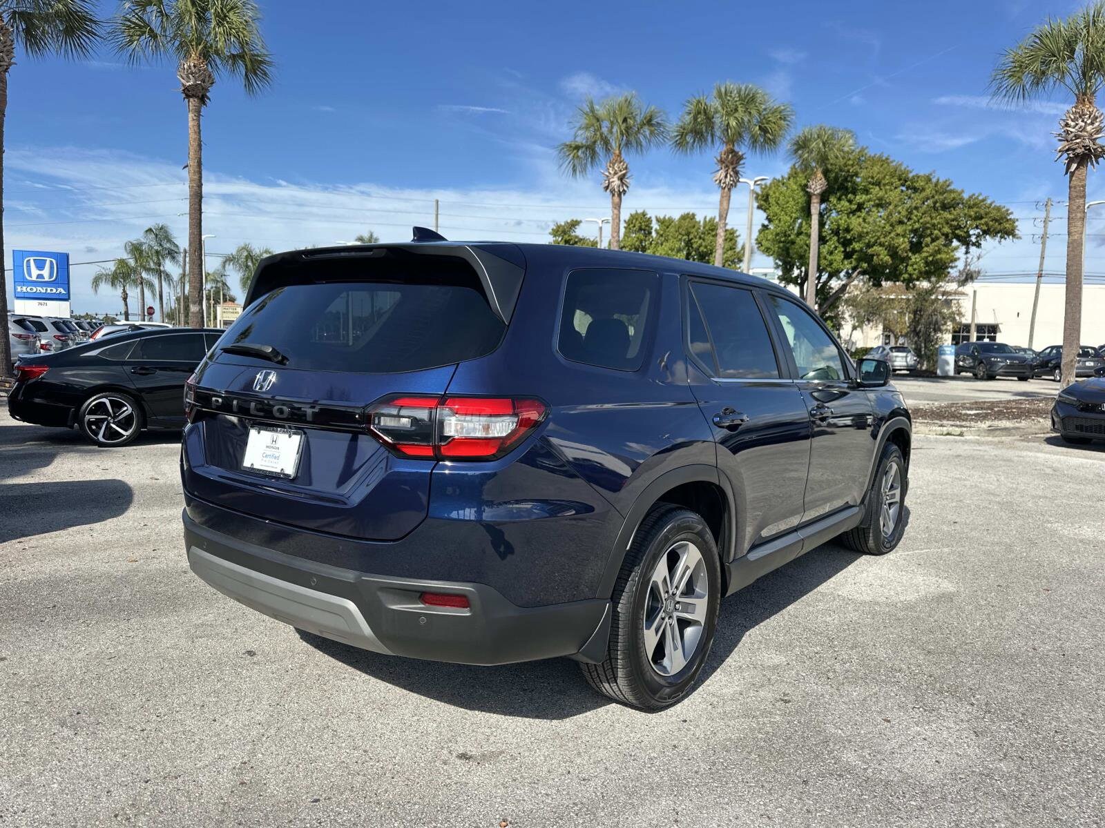 2025 Honda Pilot EX-L photo 4