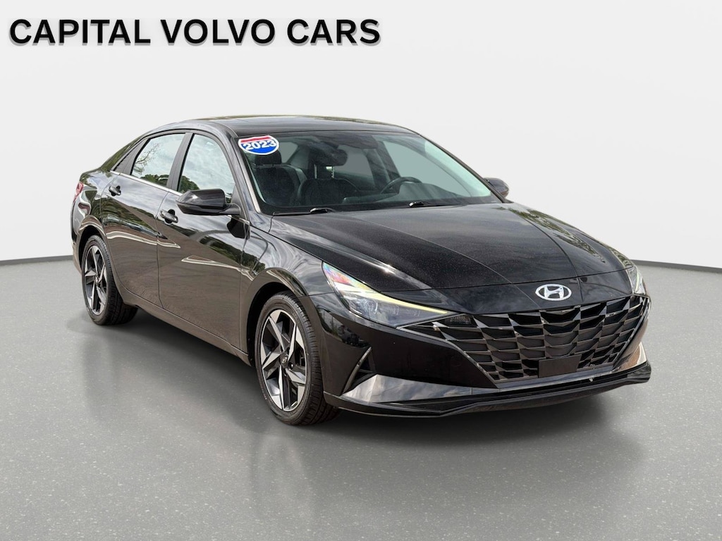 Used 2023 Hyundai Elantra Limited Sedan