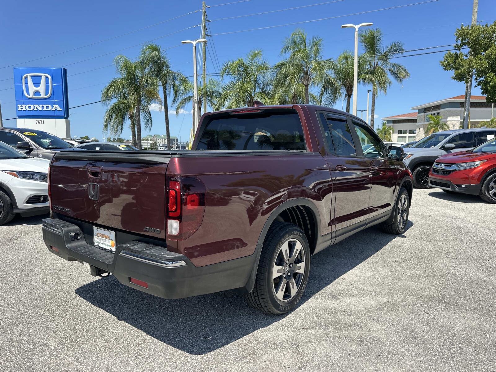 2017 Honda Ridgeline RTL-T photo 3