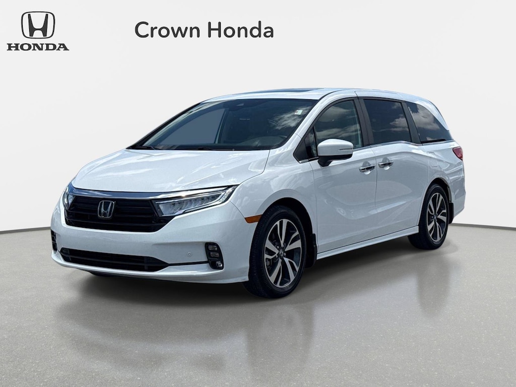Certified 2024 Honda Odyssey Touring Van