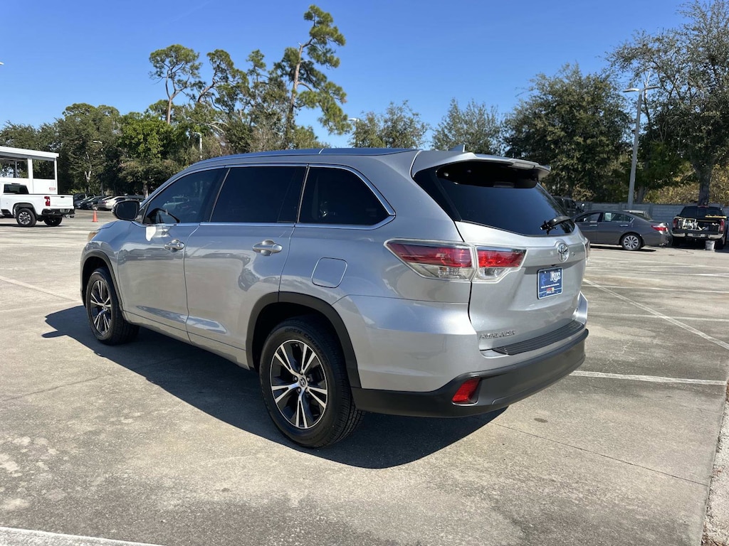 Used 2016 Toyota Highlander XLE SUV