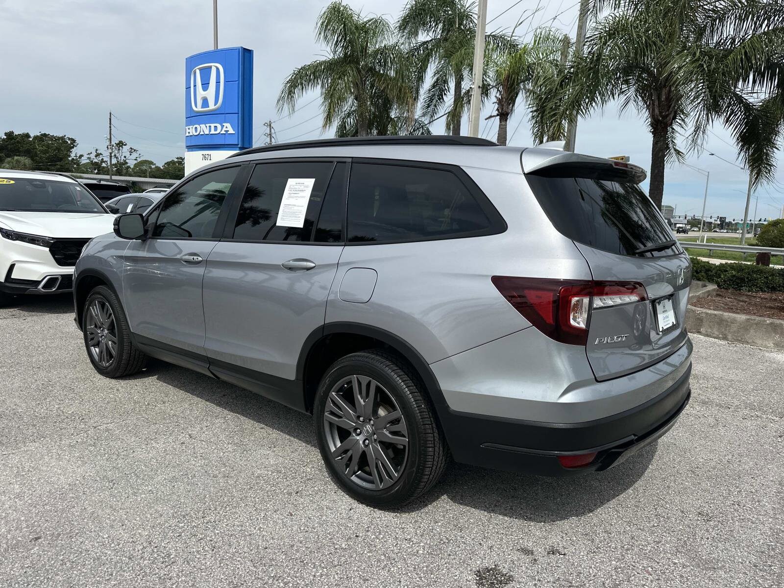 2022 Honda Pilot Sport photo 3