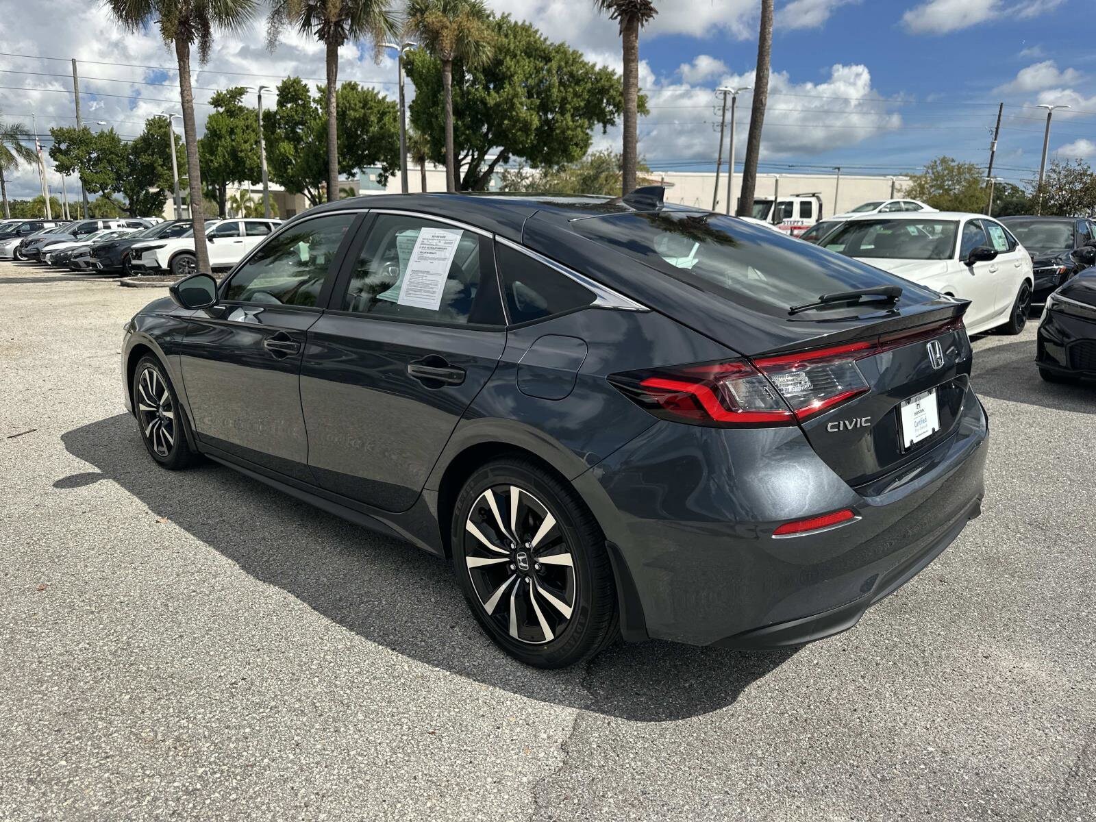 2023 Honda Civic EX-L Hatchback photo 4