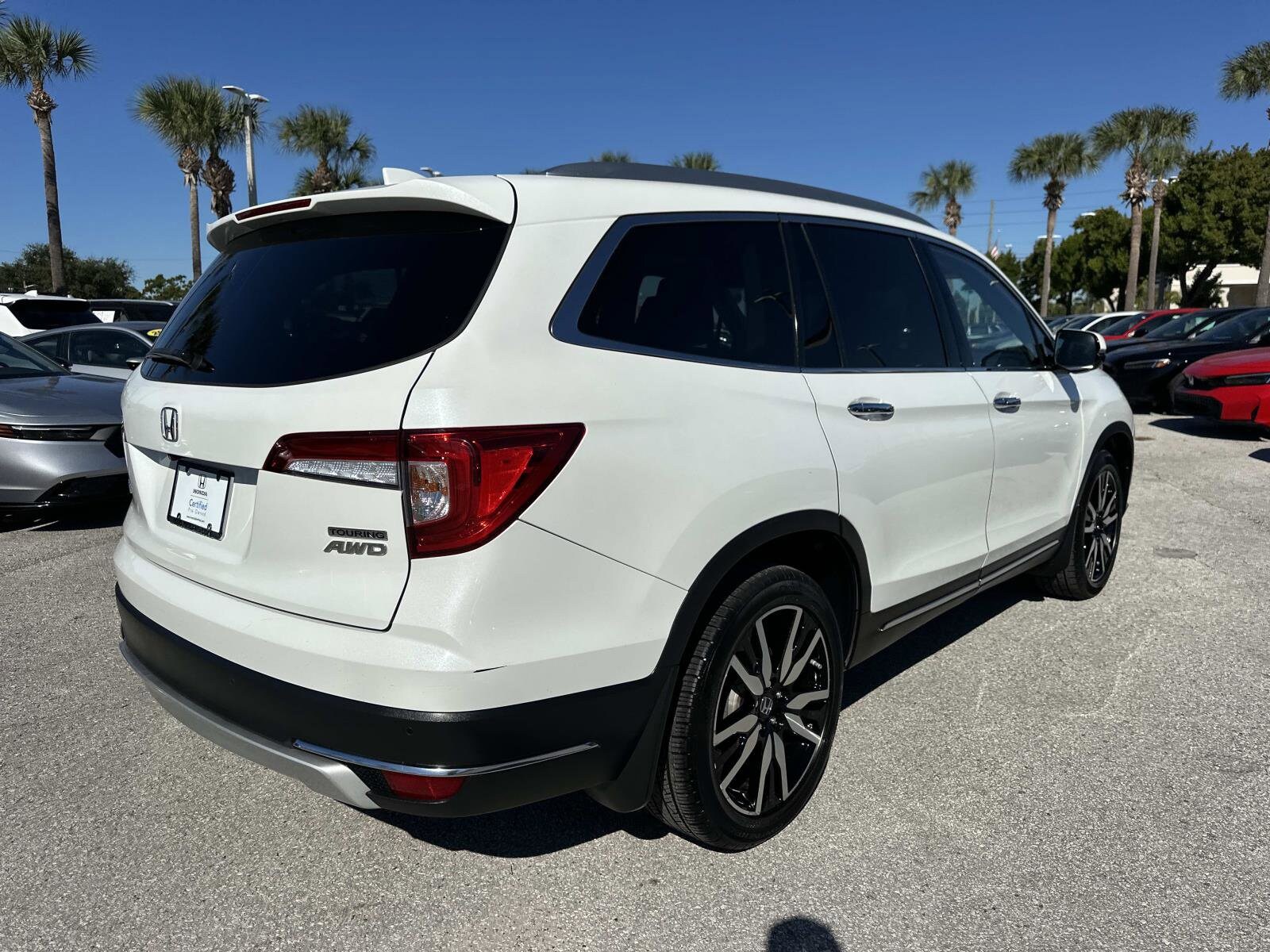 2021 Honda Pilot Touring photo 4