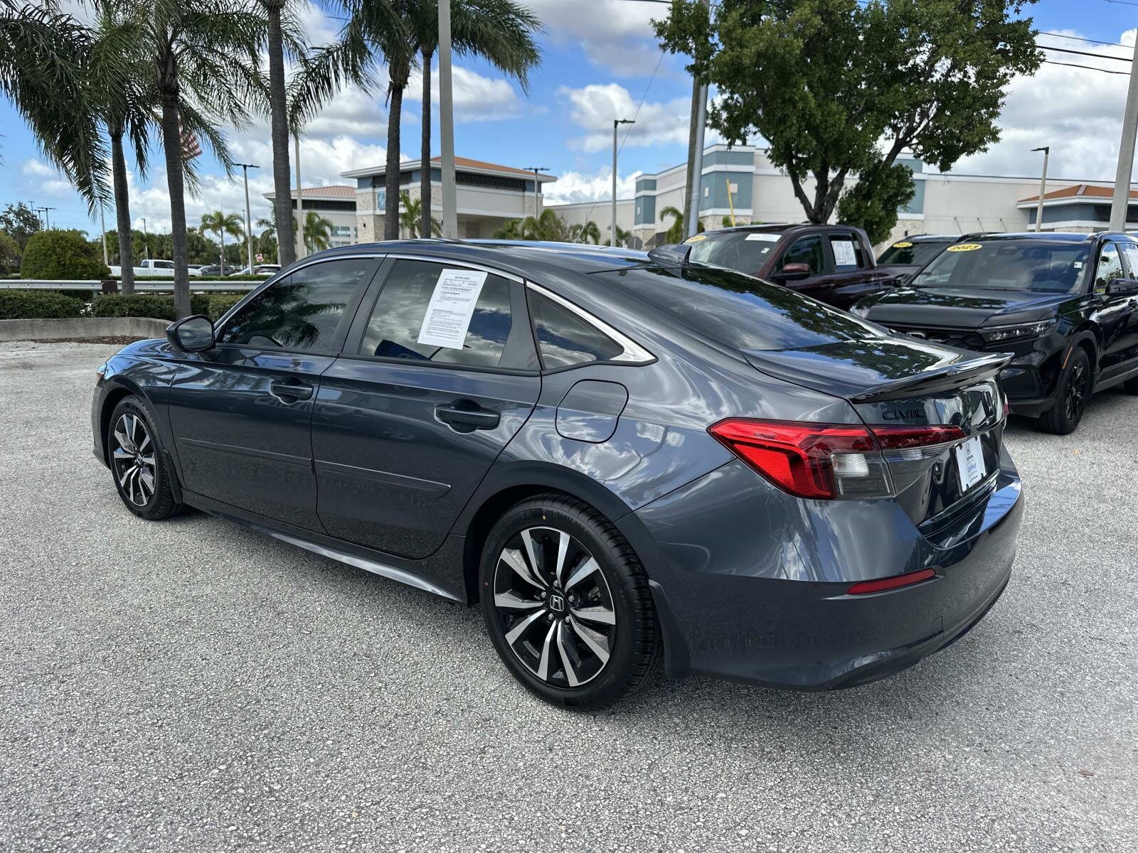 2022 Honda Civic EX photo 3