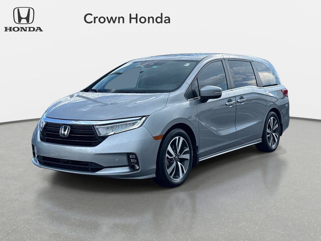 Certified 2023 Honda Odyssey Touring Van