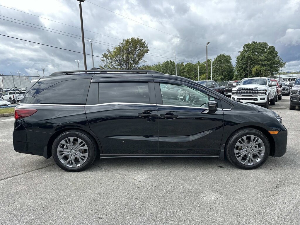 Used 2025 Honda Odyssey Touring Van