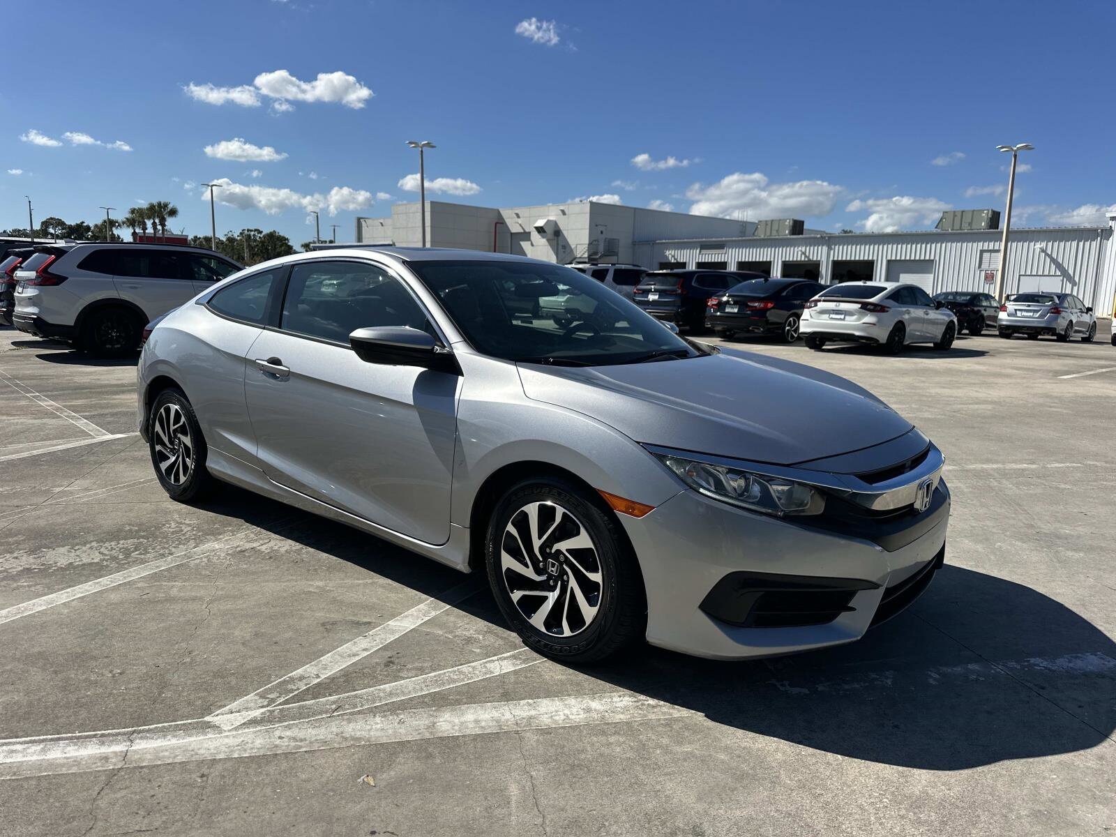 2018 Honda Civic photo 4
