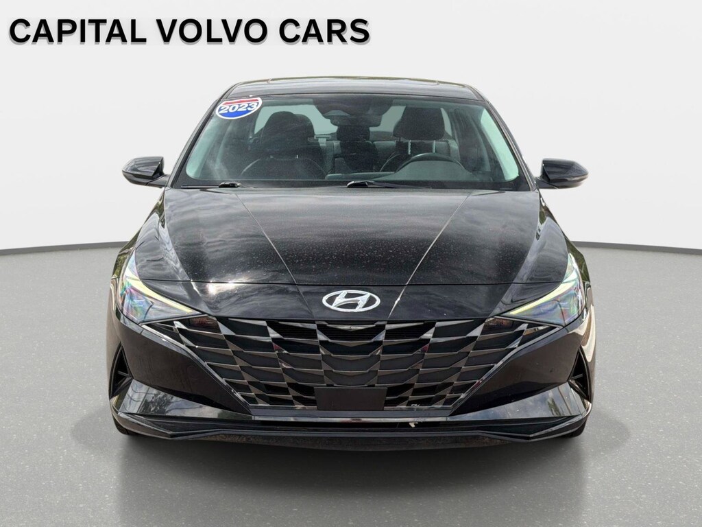 Used 2023 Hyundai Elantra Limited Sedan